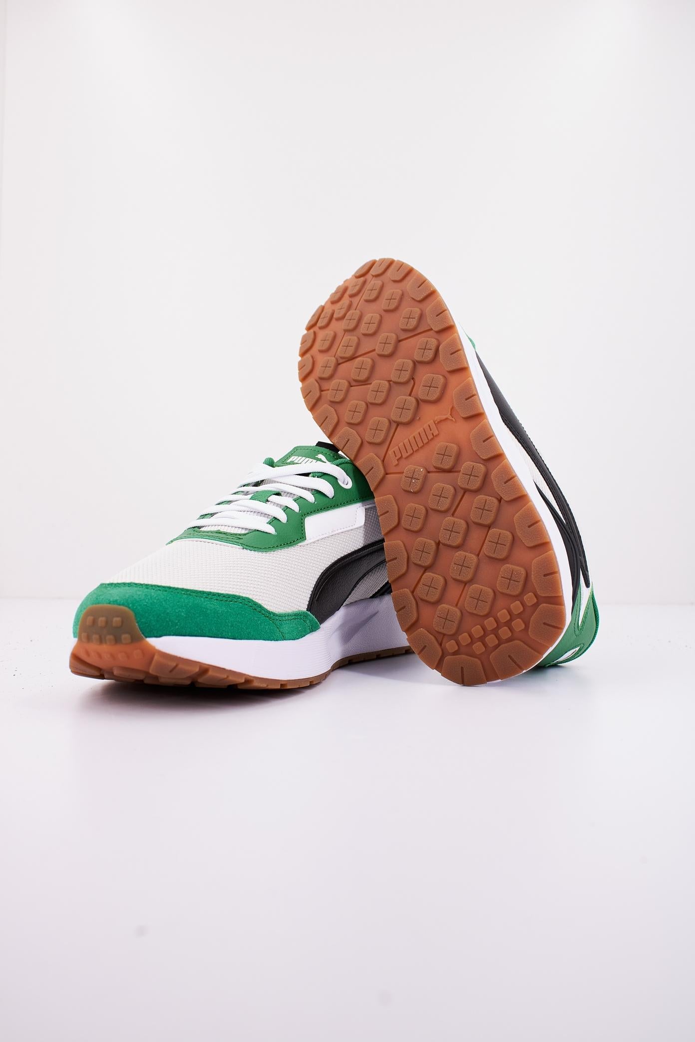 PUMA RUNTAMED PLUS en color VERDE (4)
