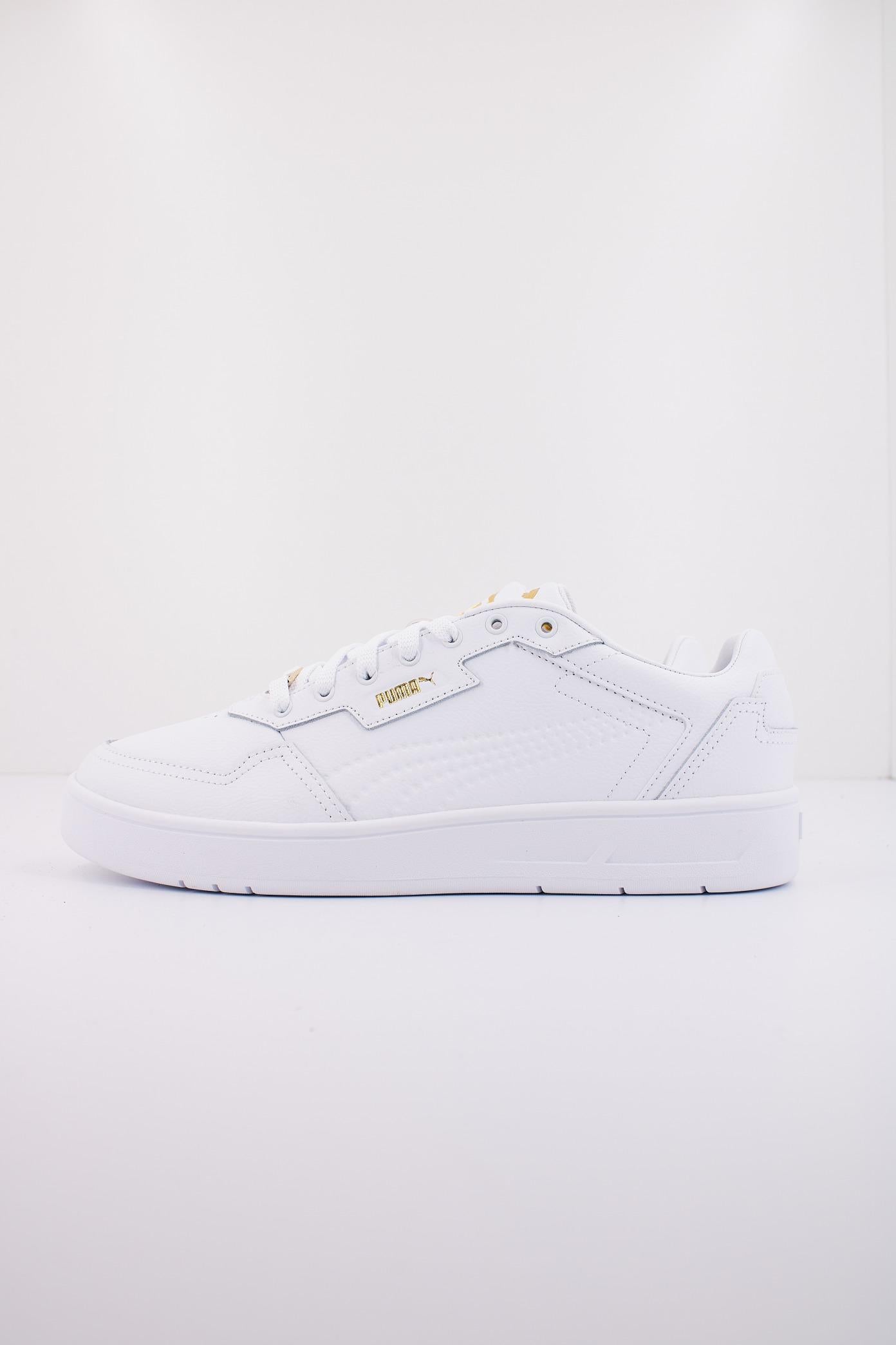 PUMA COURT CLASSIC LUX en color BLANCO (1)