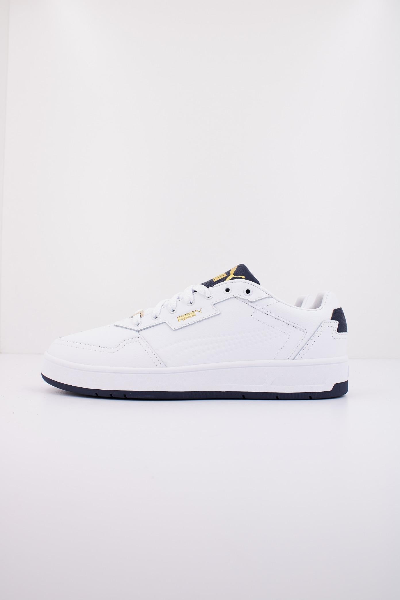 PUMA COURT CLASSIC LUX en color BLANCO (1)