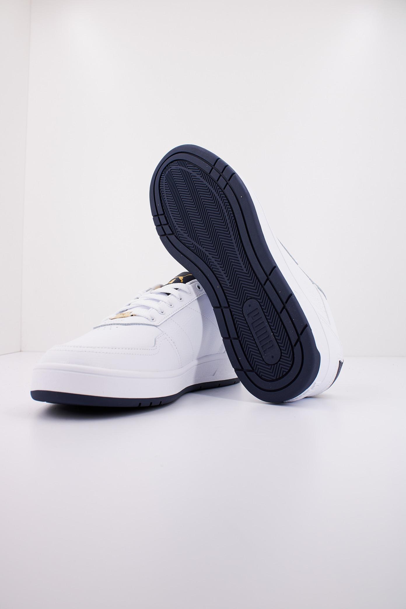 PUMA COURT CLASSIC LUX en color BLANCO (4)
