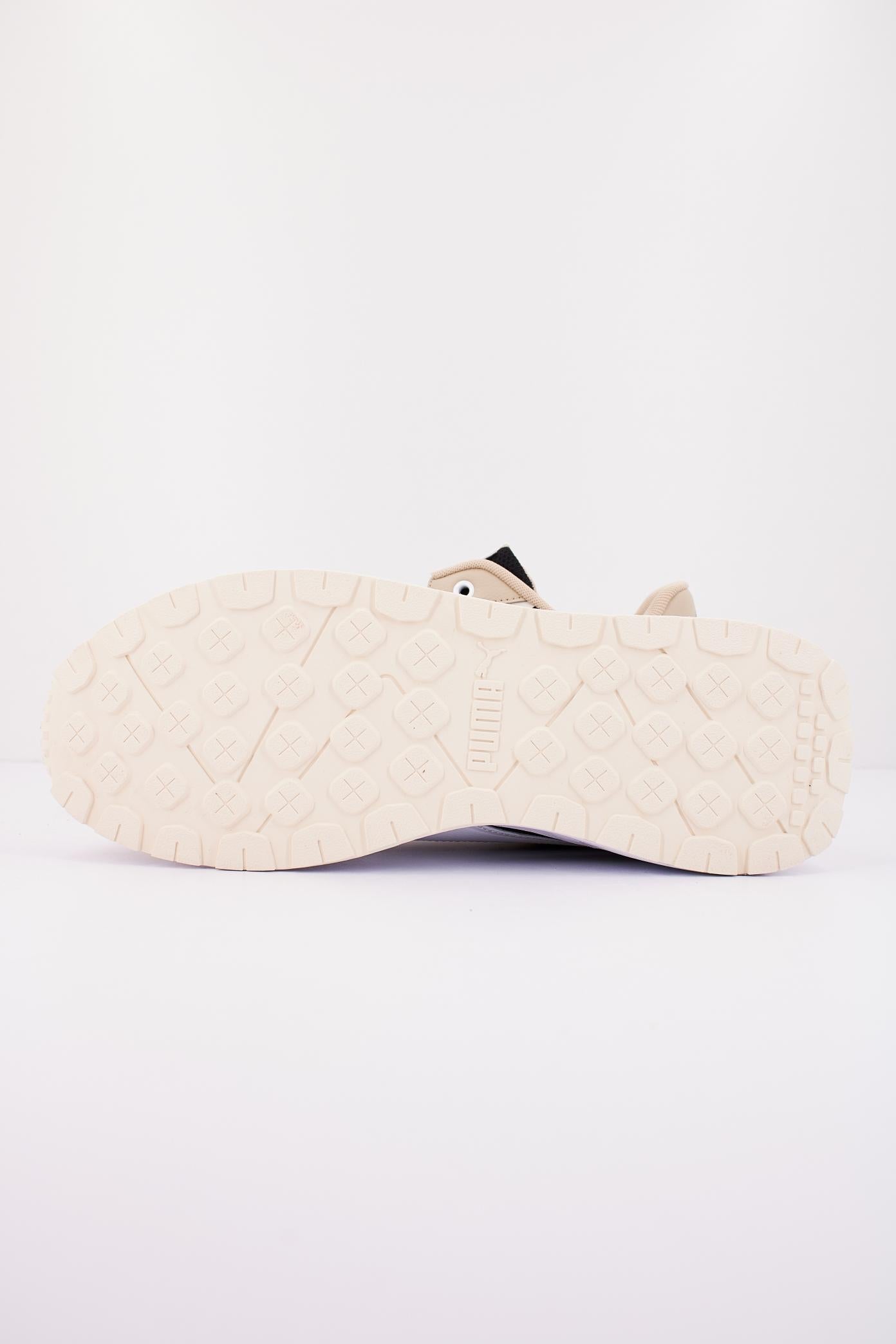PUMA RUNTAMED en color BLANCO (4)