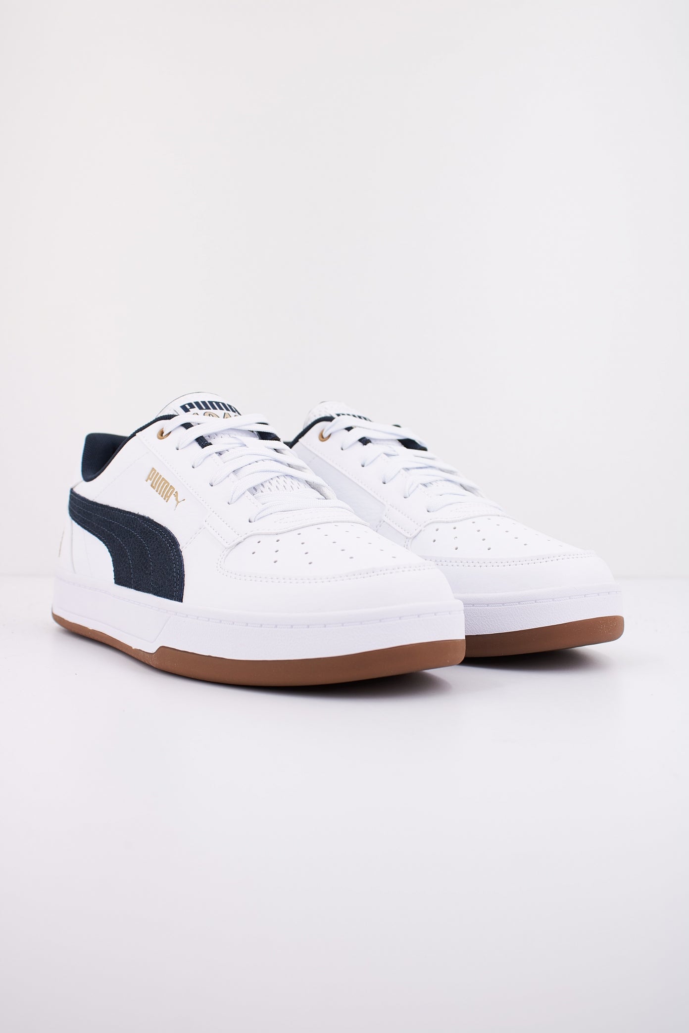 PUMA CAVEN . LUX en color BLANCO (2)