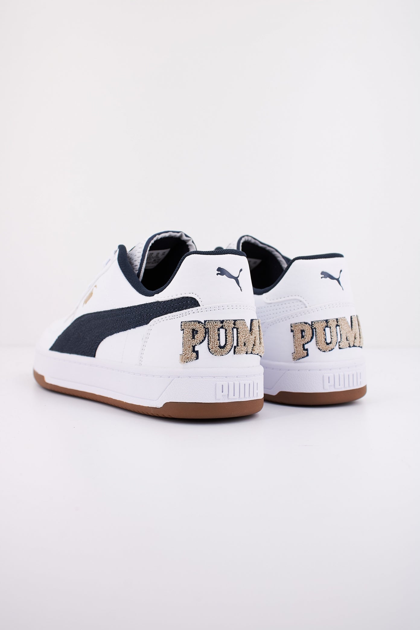 PUMA CAVEN . LUX en color BLANCO (3)