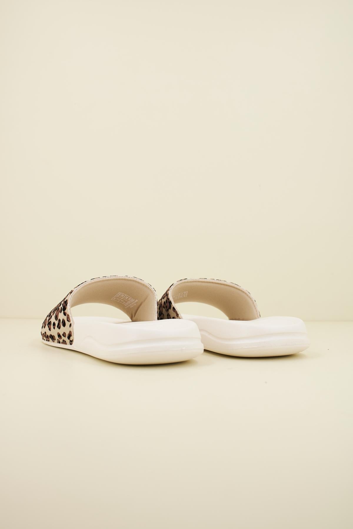 PUMA POPCAT en color MARRON (3)