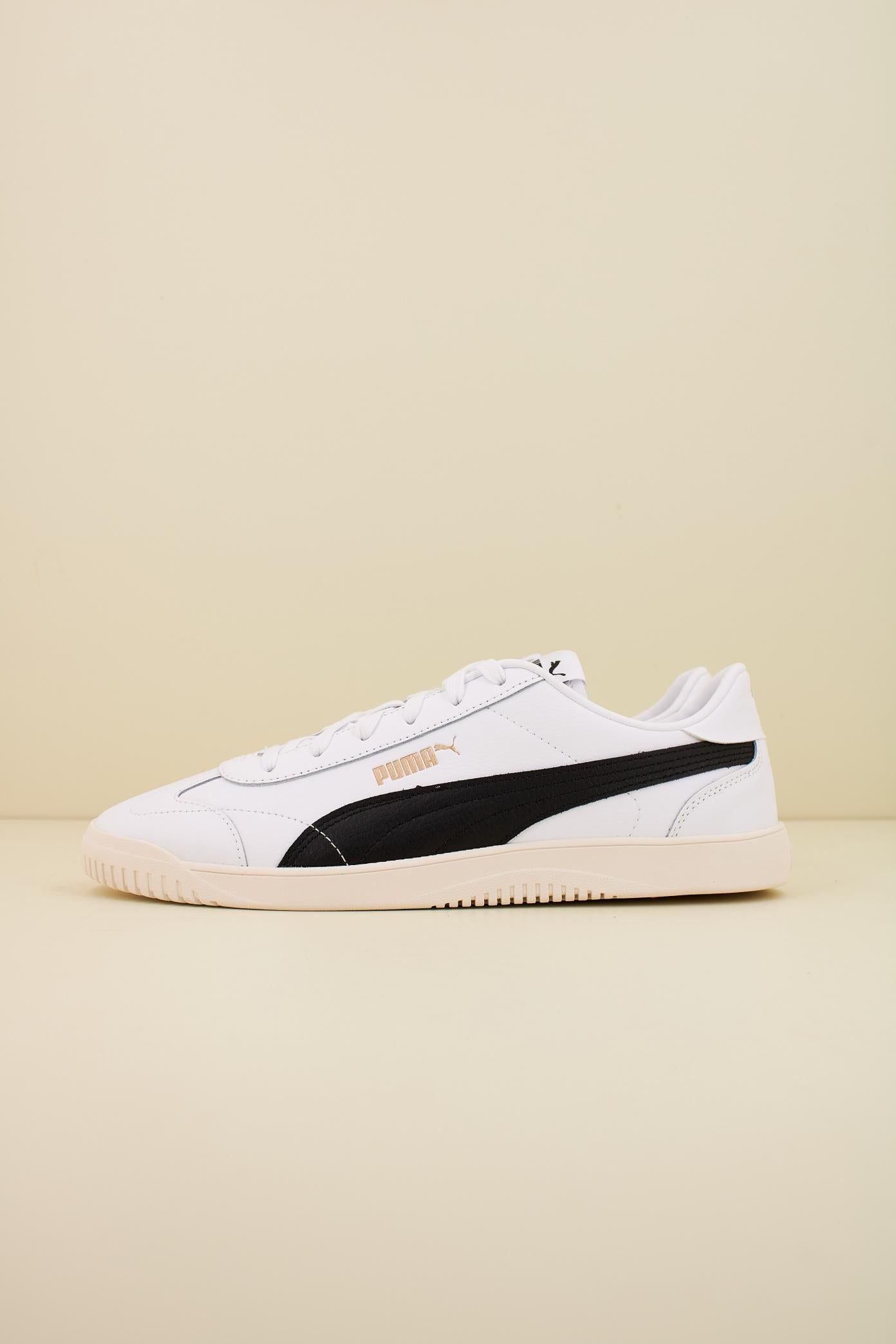 PUMA CLUB V en color BLANCO (1)