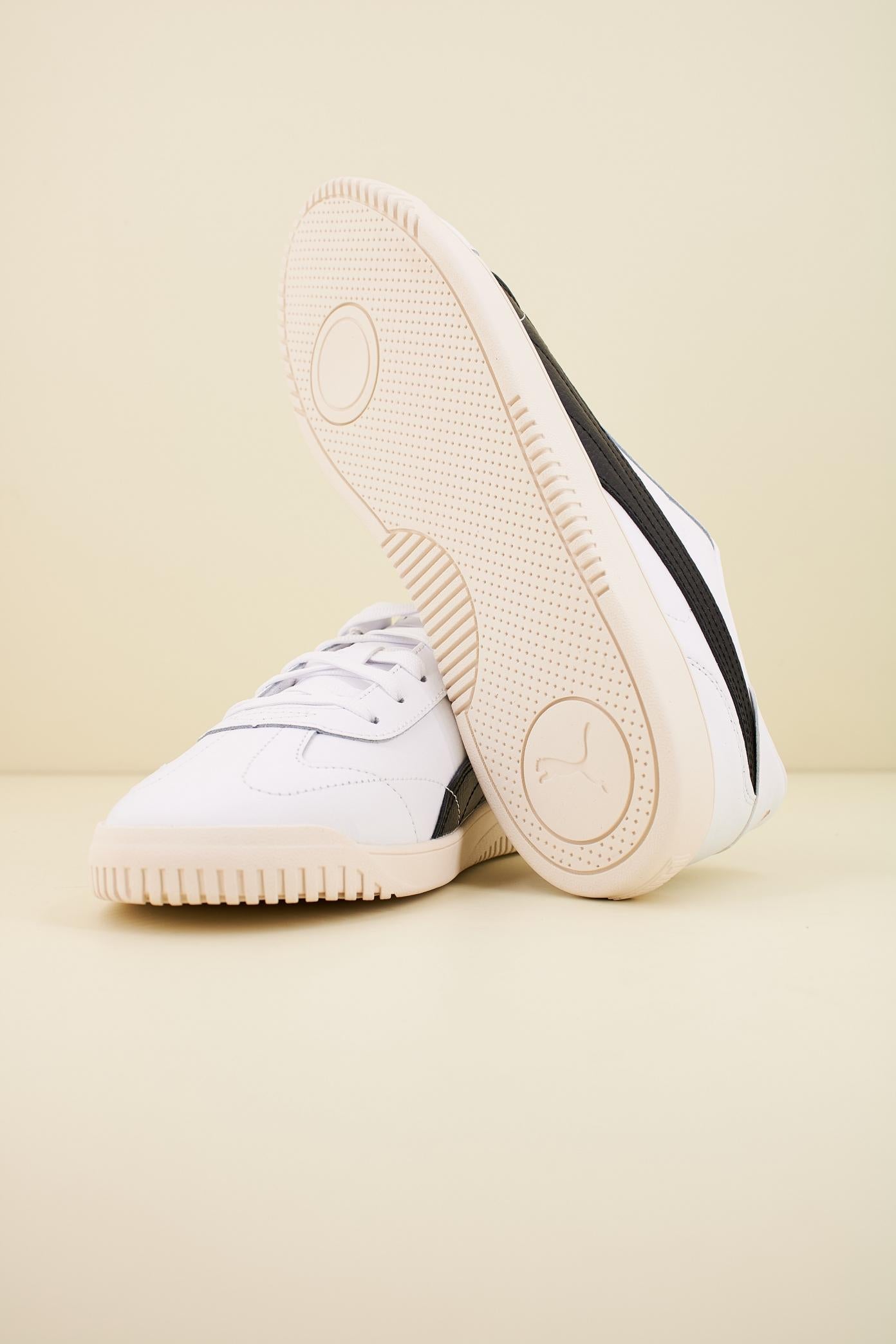 PUMA CLUB V en color BLANCO (4)