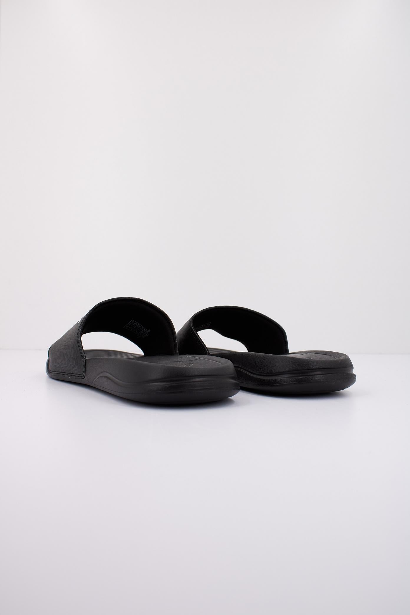 PUMA POPCAT en color NEGRO (3)
