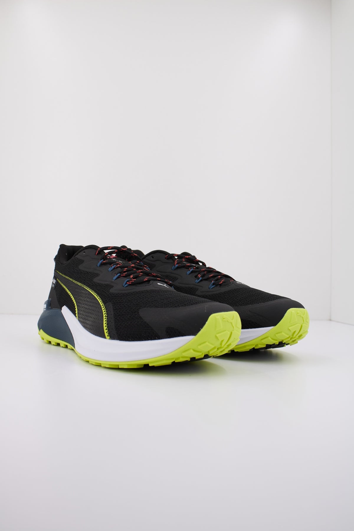 PUMA FAST- TRAC NITRO en color NEGRO (2)