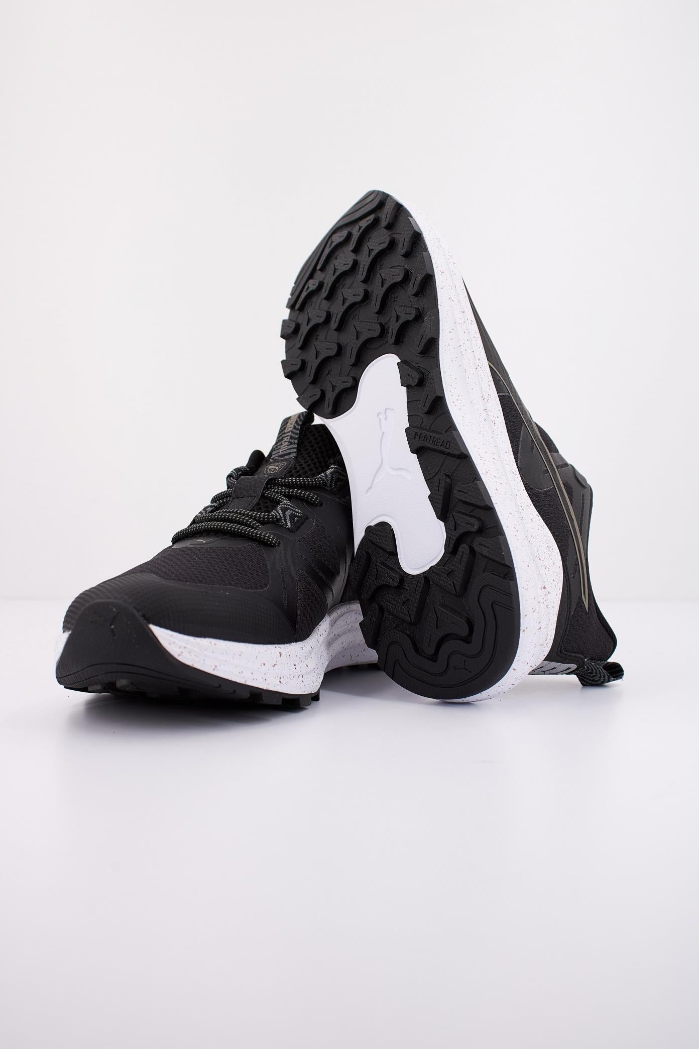 PUMA REFLECT LITE TRAIL en color NEGRO (4)