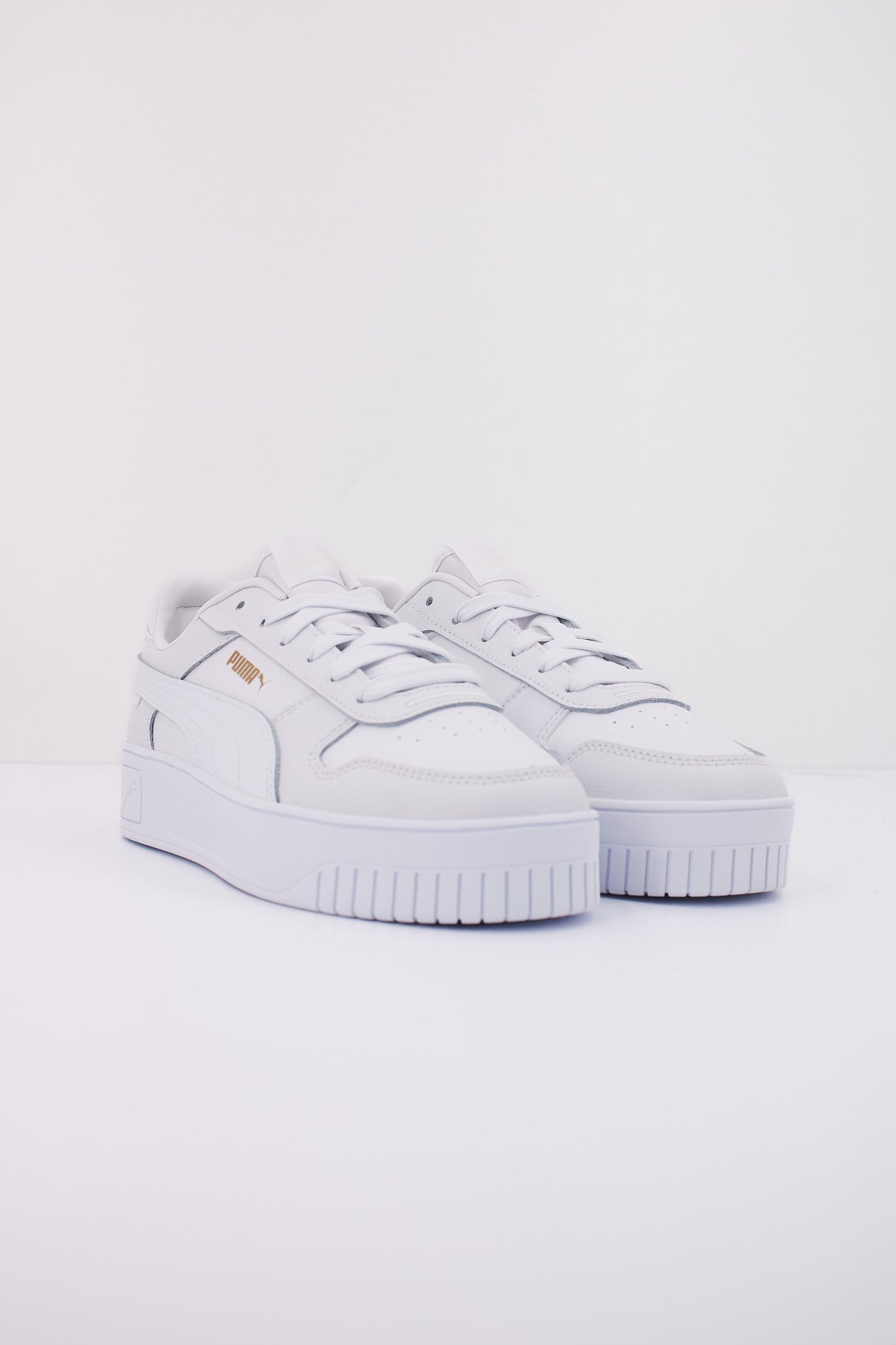 PUMA CARINA STREET JR en color BLANCO (2)