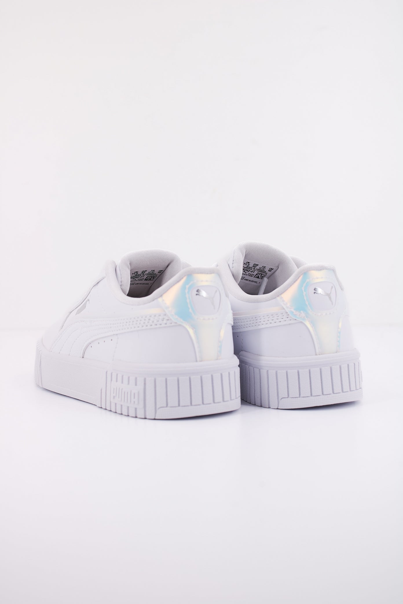 PUMA CARINA . HOLO . PS en color BLANCO (4)