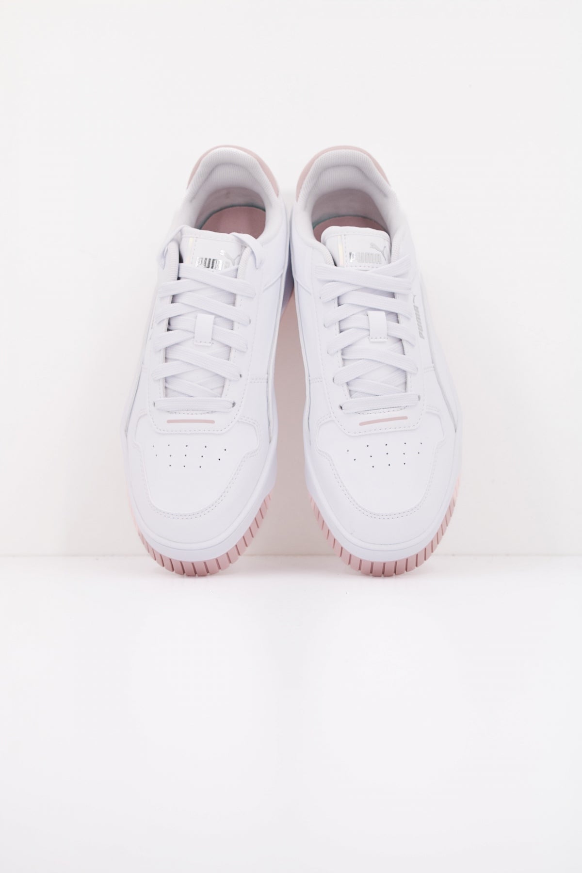 PUMA CARINA STREET HOLO . JR en color BLANCO (3)