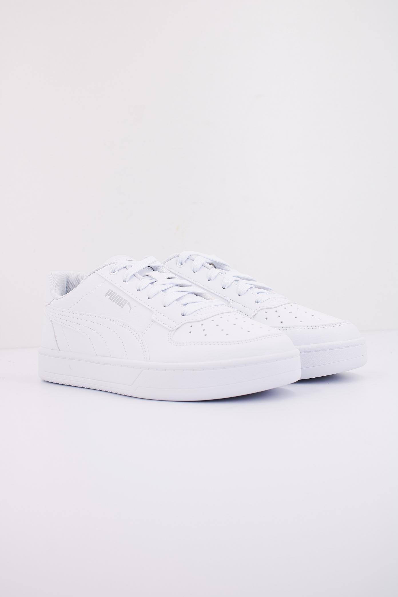 PUMA PUMA CAVEN . JR en color BLANCO (2)