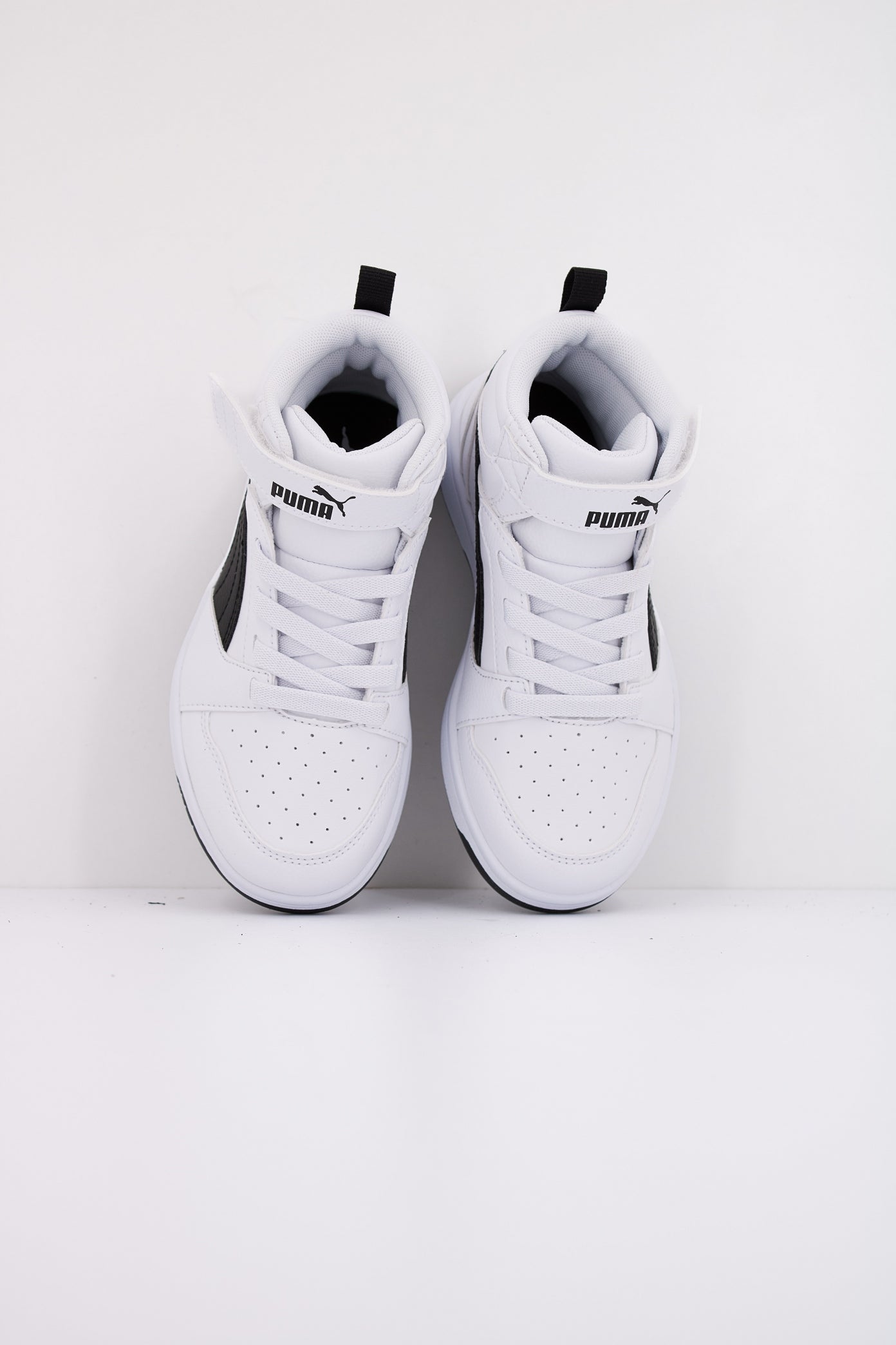 PUMA REBOUND V MID AC+ PS en color BLANCO (3)