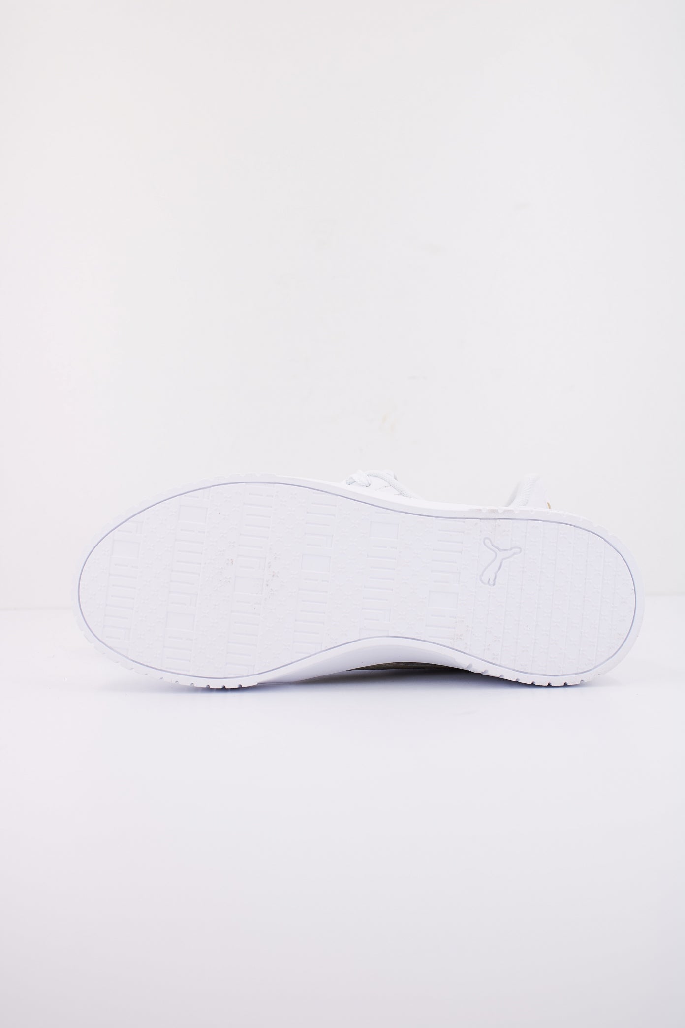 PUMA CARINA . ZEBRA JR en color BLANCO (5)
