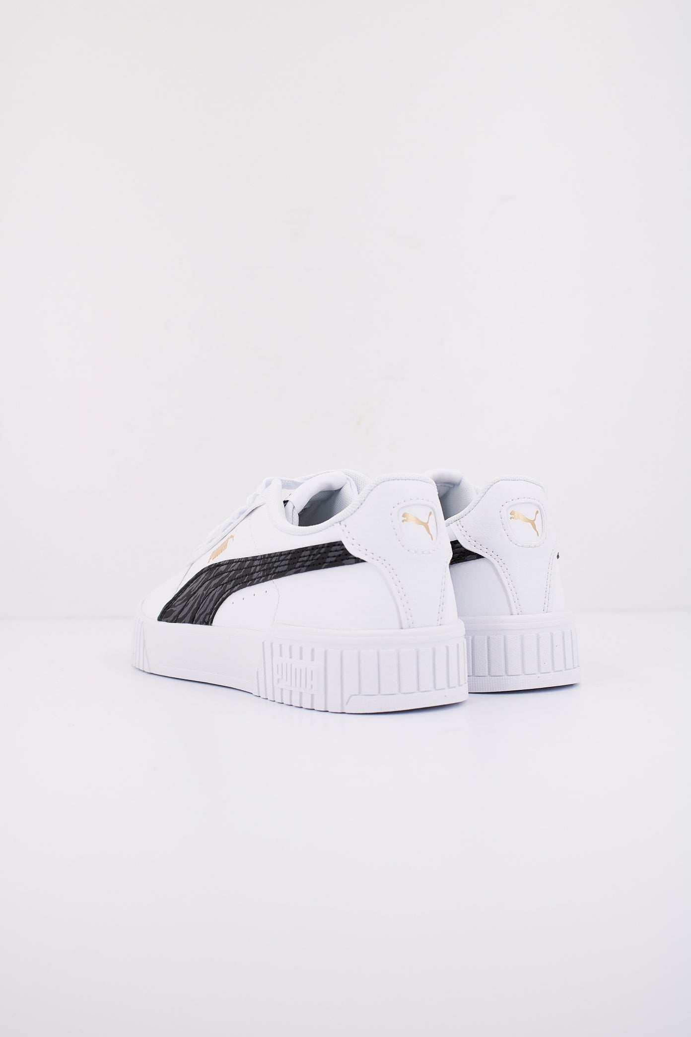 PUMA CARINA . ZEBRA JR en color BLANCO (4)