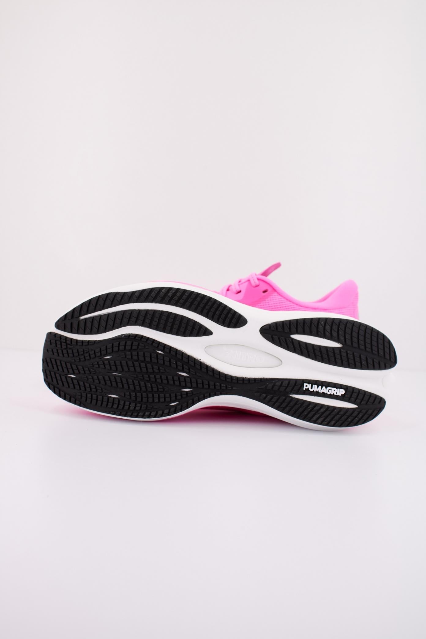 PUMA VELOCITY NITRO WN en color ROSA (5)