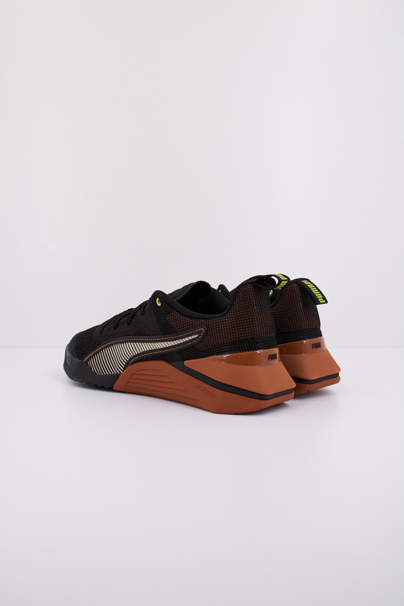 PUMA FUSE . en color NEGRO (4)