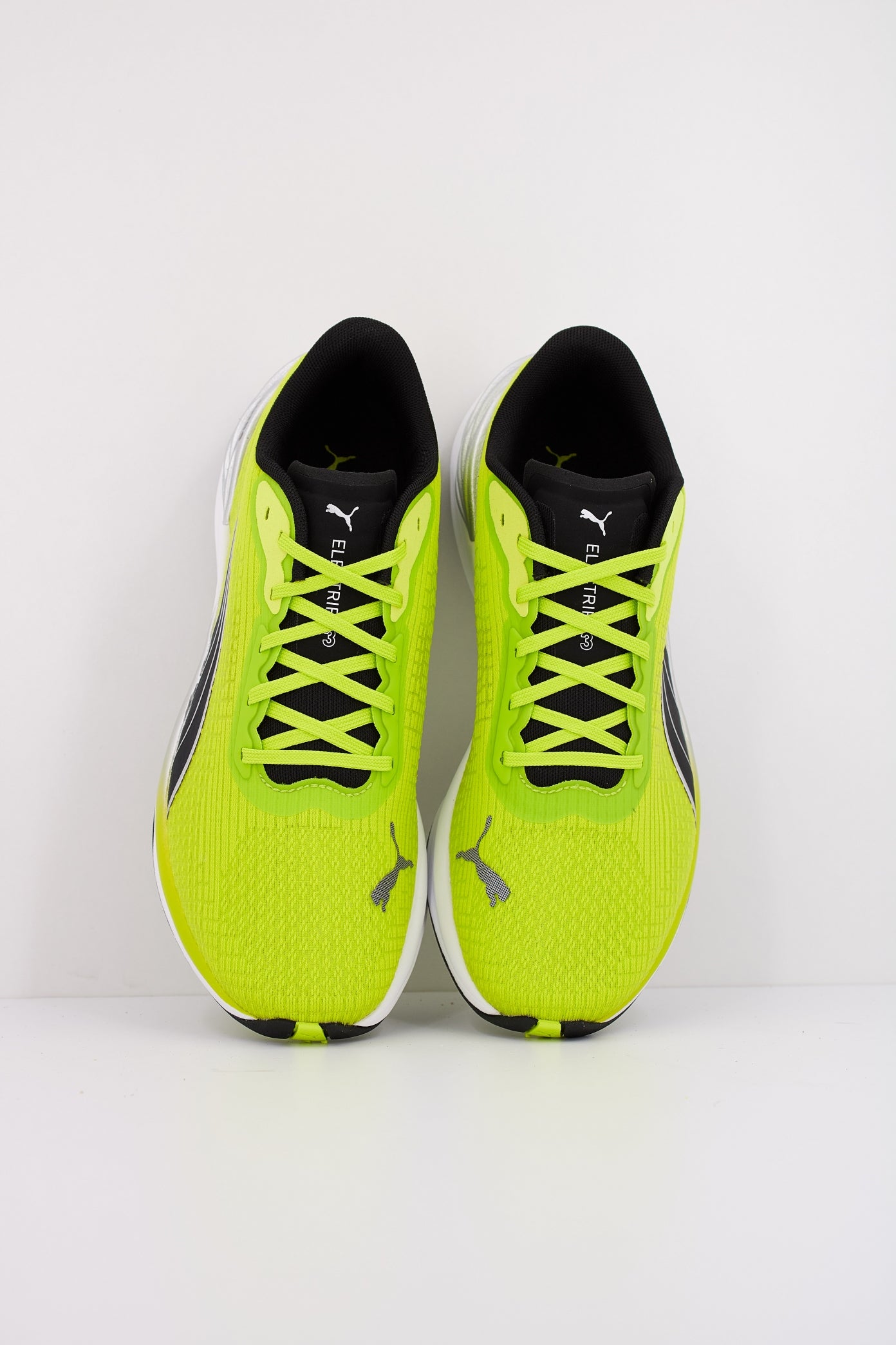 PUMA ELECTRIFY NITRO en color VERDE (3)