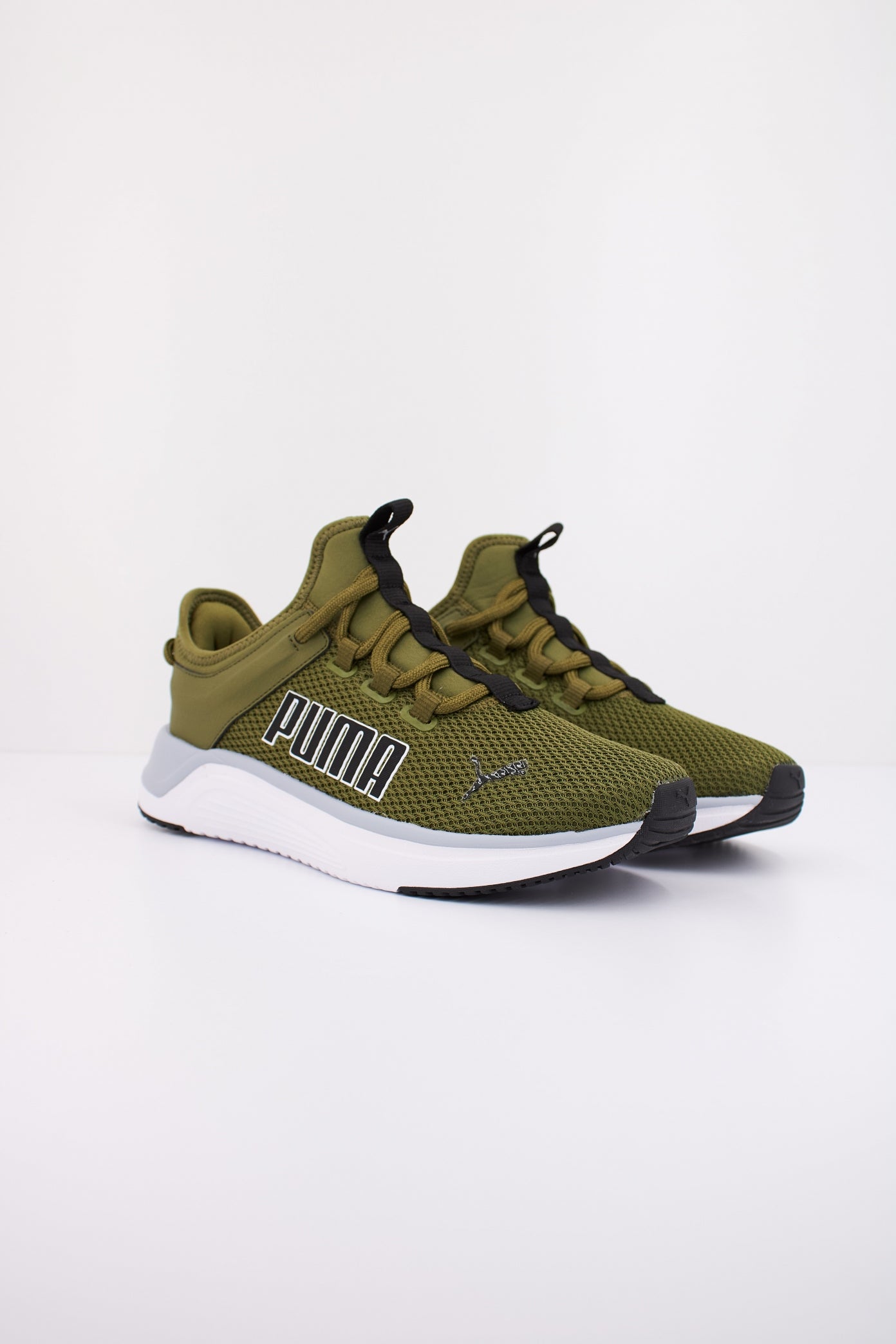 PUMA SOFTRIDE ASTRO SLIP en color VERDE (2)
