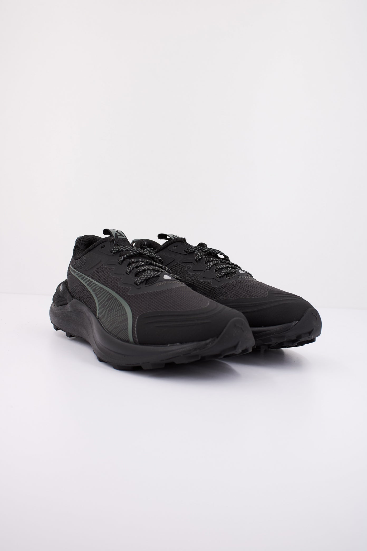 PUMA ELECTRIFY NITRO TR WNS en color NEGRO (2)