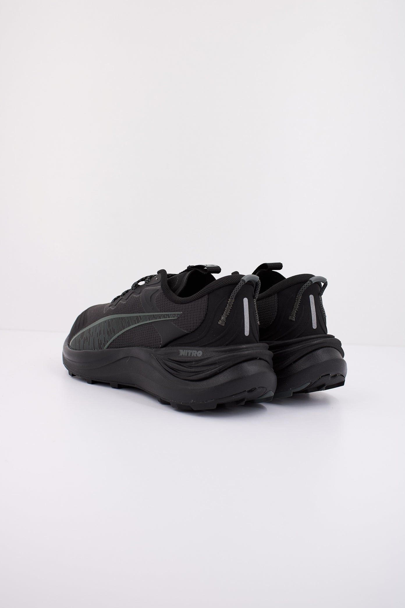 PUMA ELECTRIFY NITRO TR WNS en color NEGRO (4)