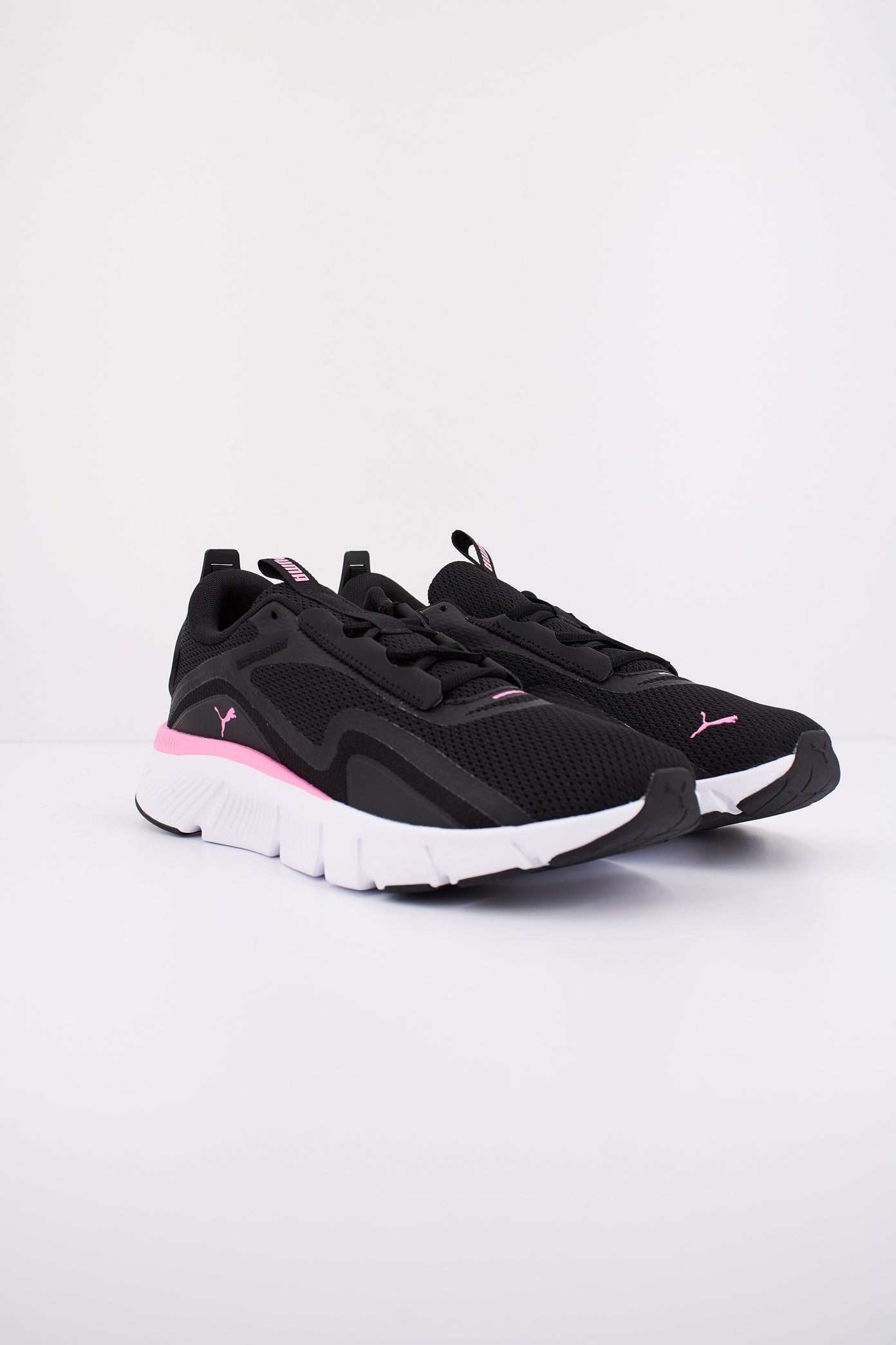 PUMA FLEXFOCUS LITE en color NEGRO (2)