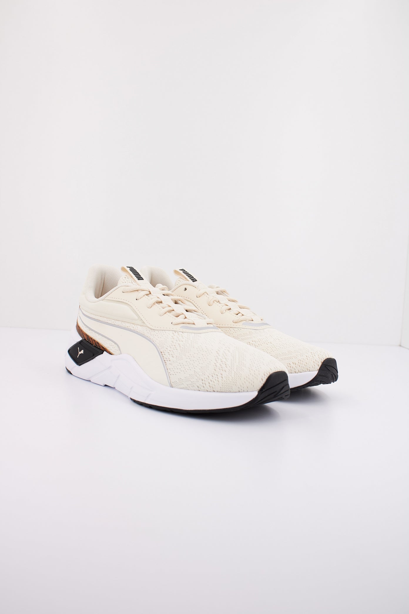 PUMA LEX WN'S ANIMAL REMIX en color BEIS (2)
