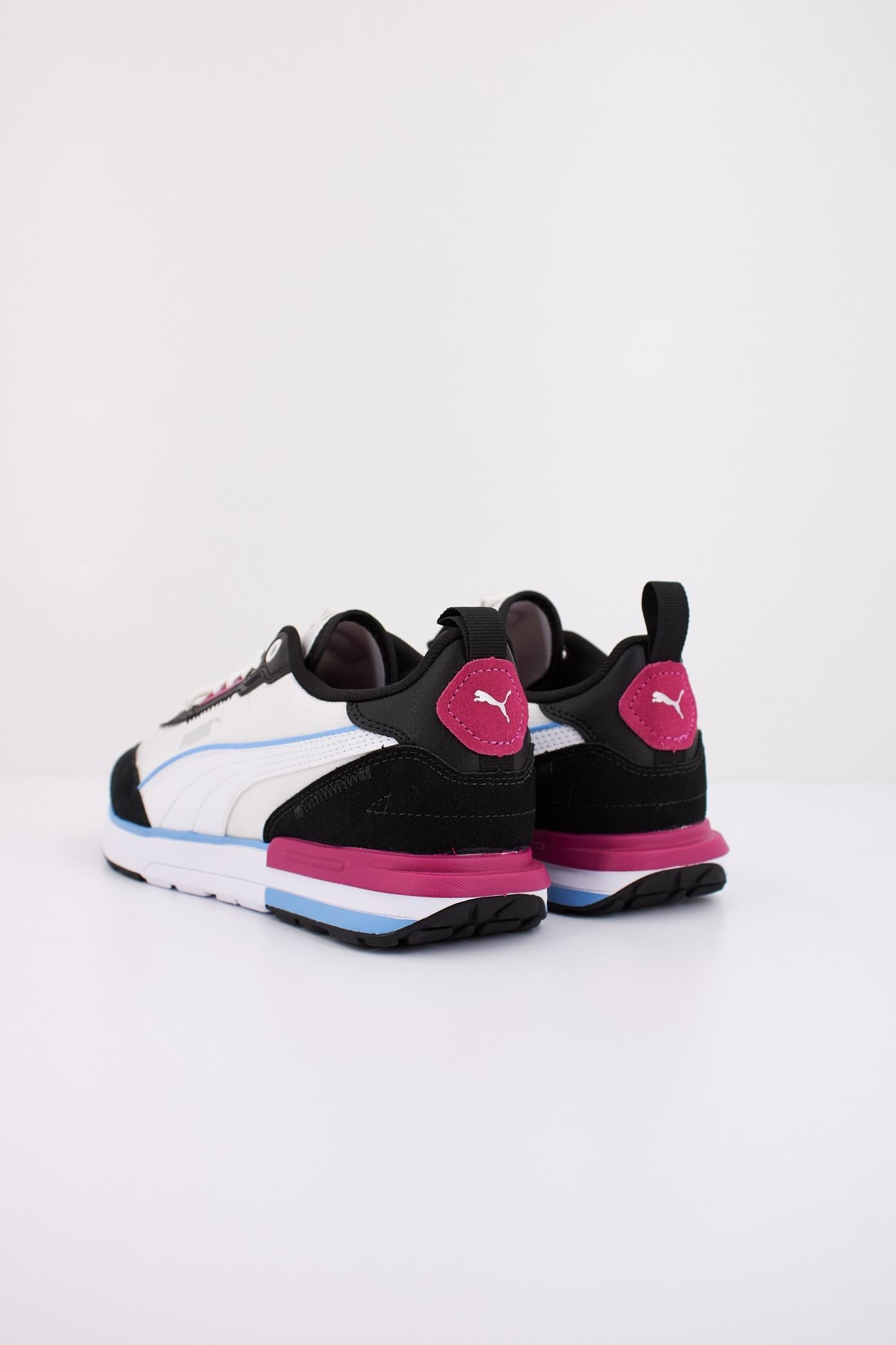 PUMA R en color BLANCO (4)