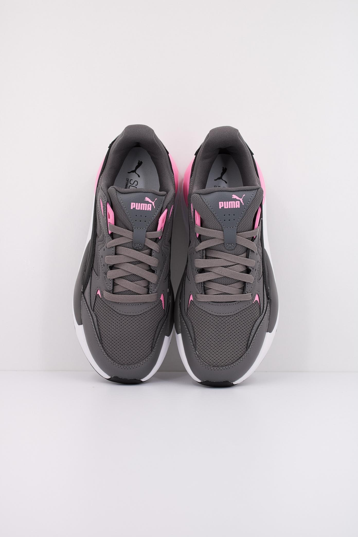 PUMA X-RAY SPEED JR en color GRIS (3)