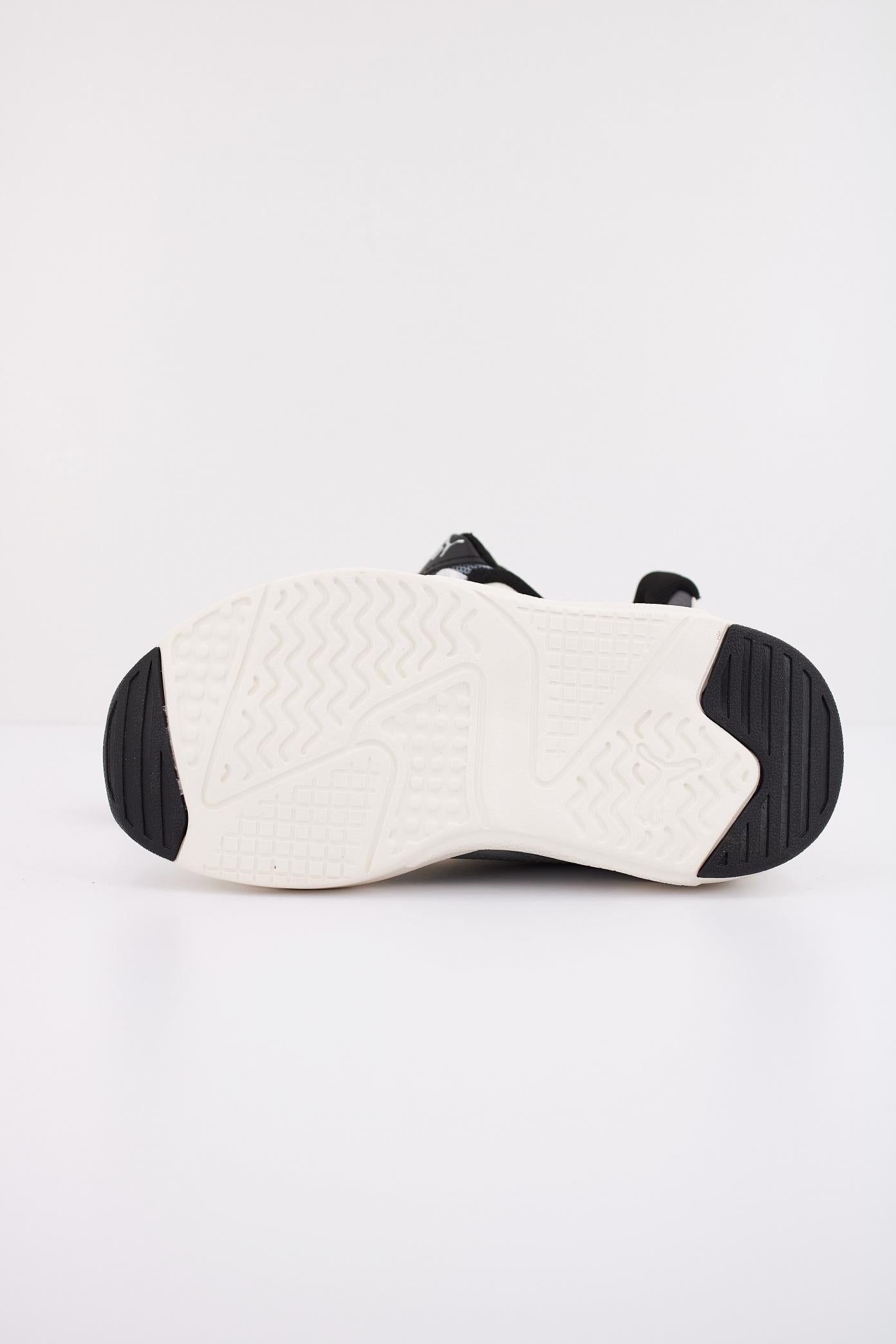 PUMA X-RAY SPEED AC PS en color BEIS (5)