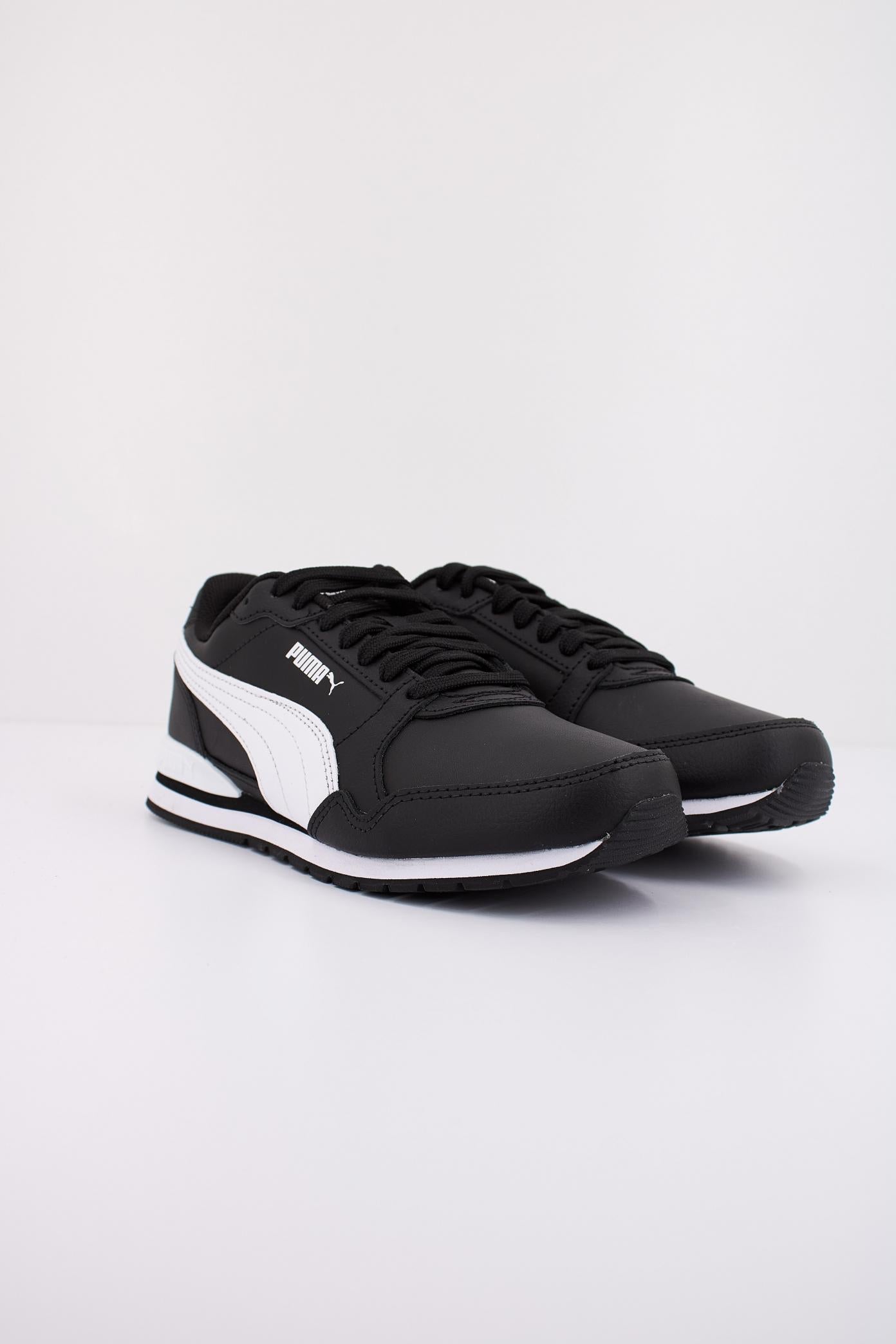 PUMA ST RUNNER V L JR en color NEGRO (2)