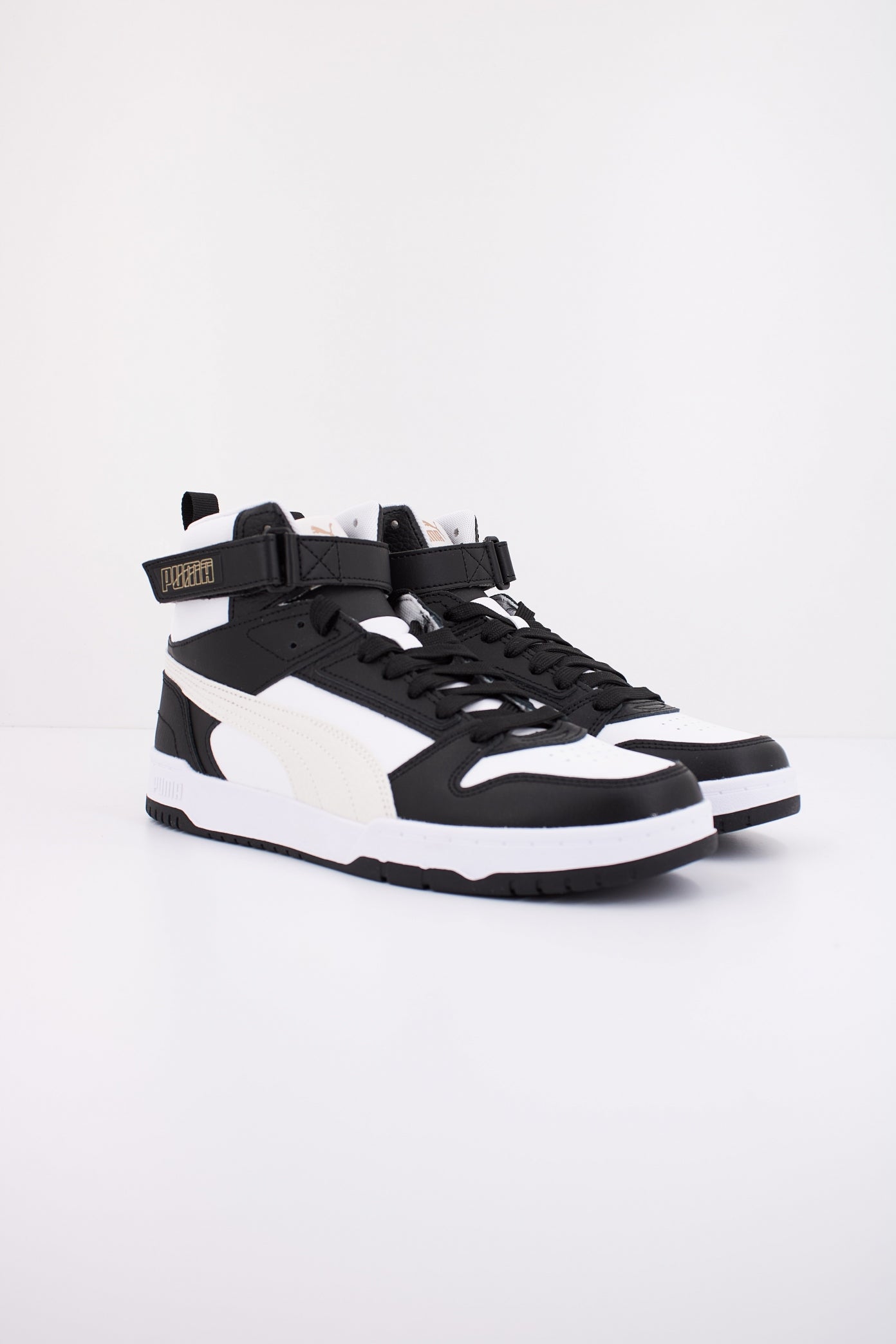 PUMA RBD GAME en color BLANCO (2)