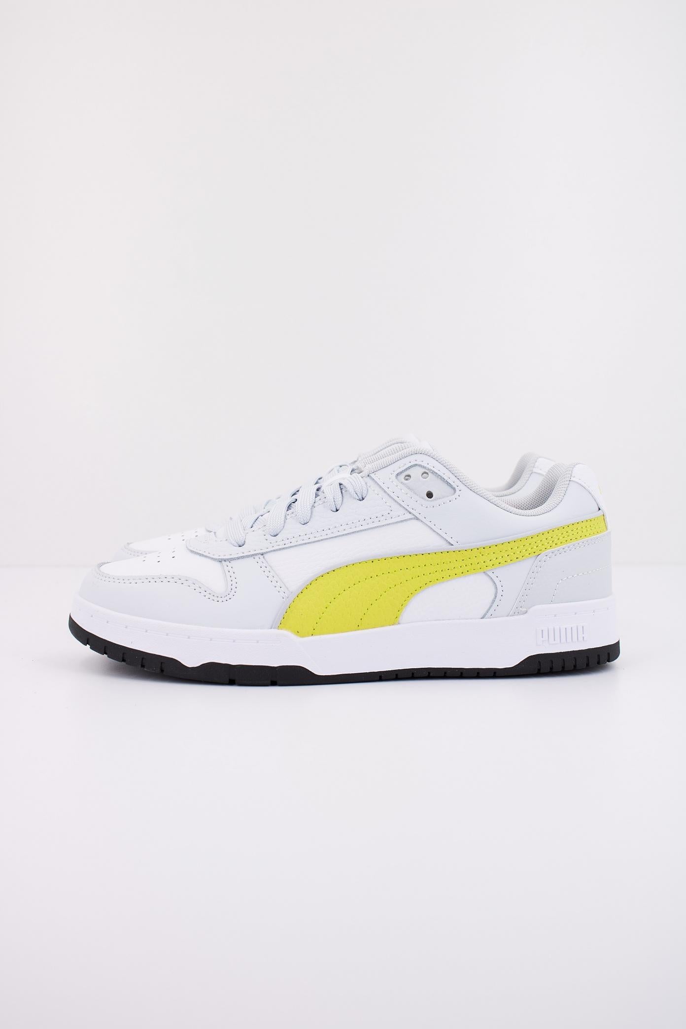 PUMA RBD GAME LOW JR en color GRIS (1)