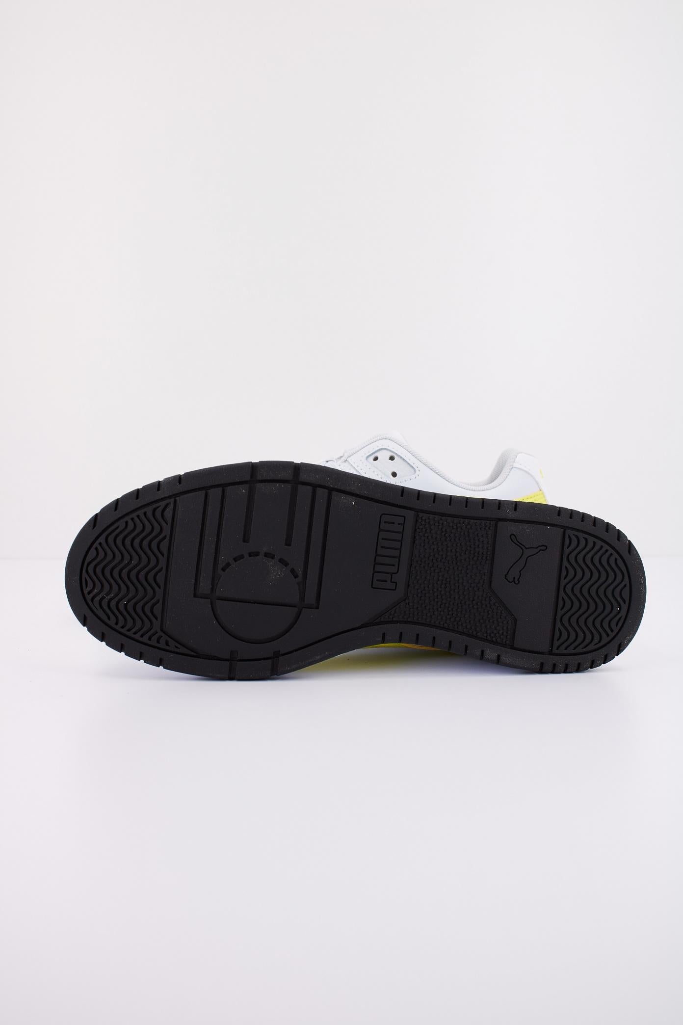 PUMA RBD GAME LOW JR en color GRIS (5)