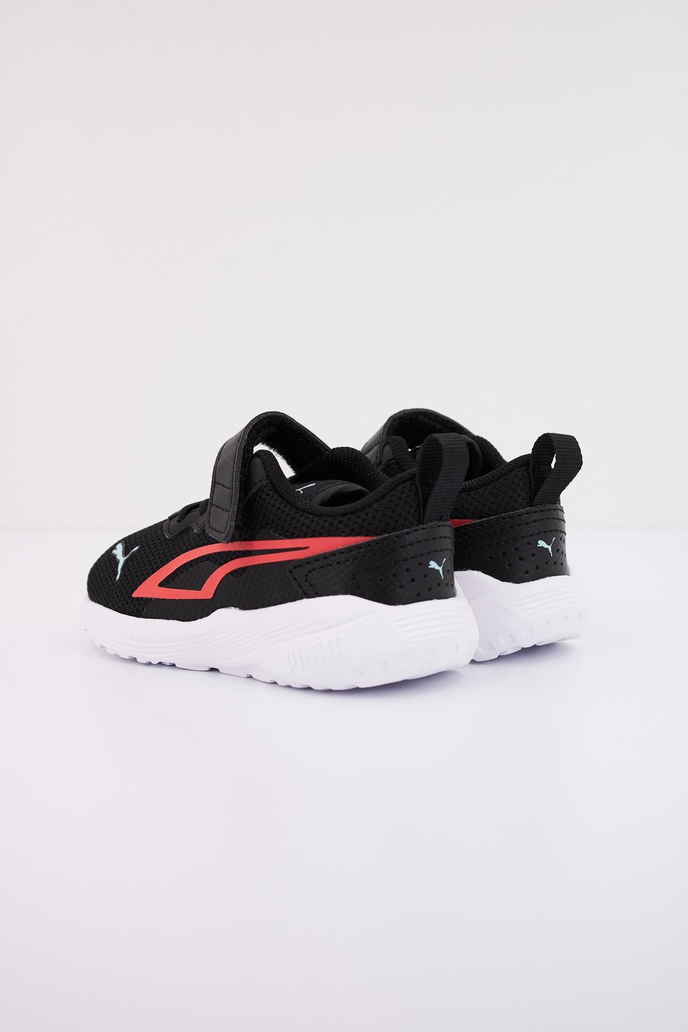 PUMA ALL-DAY ACTIVE AC+ INF en color NEGRO (4)