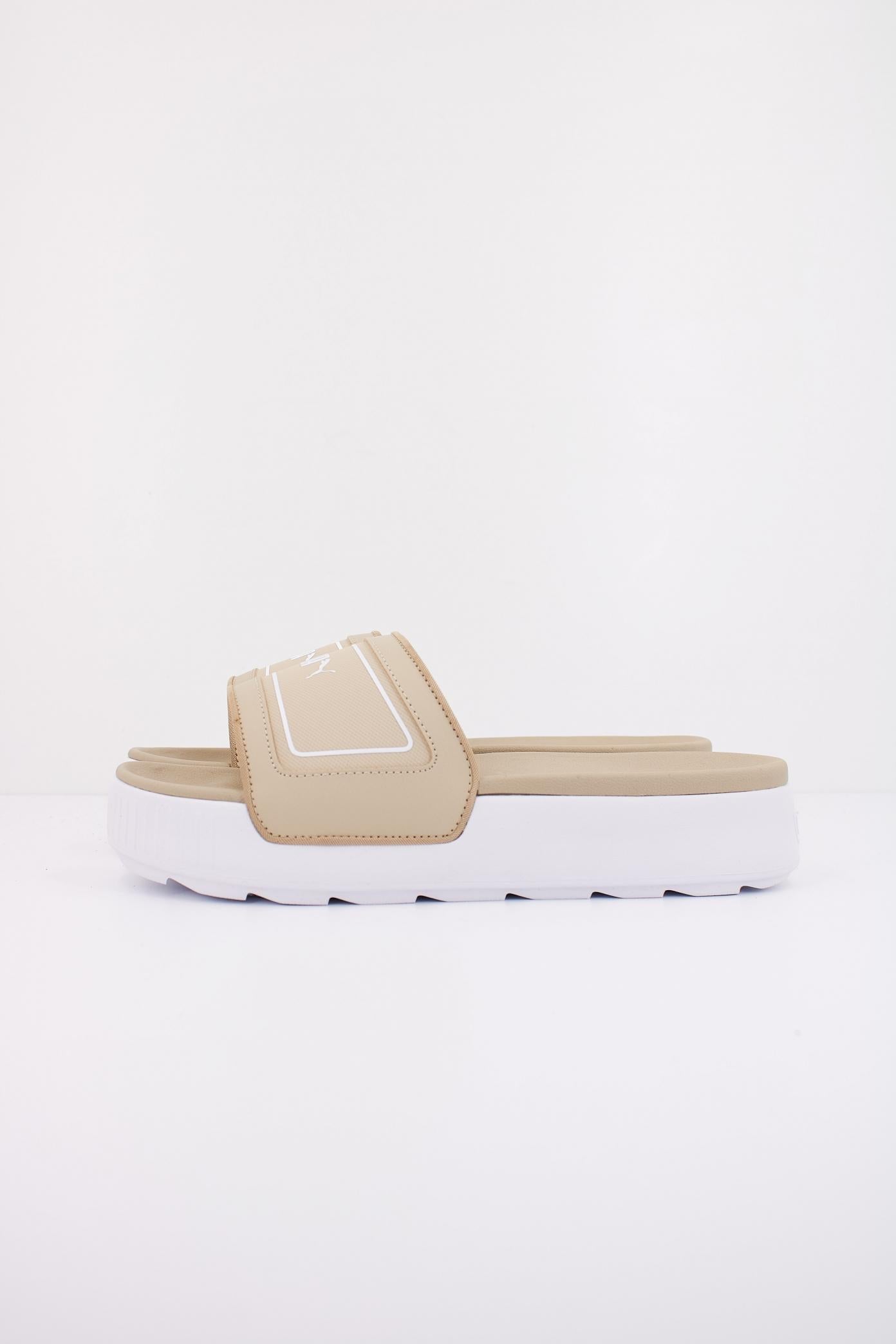 PUMA KARMEN SLIDE en color BEIS (1)