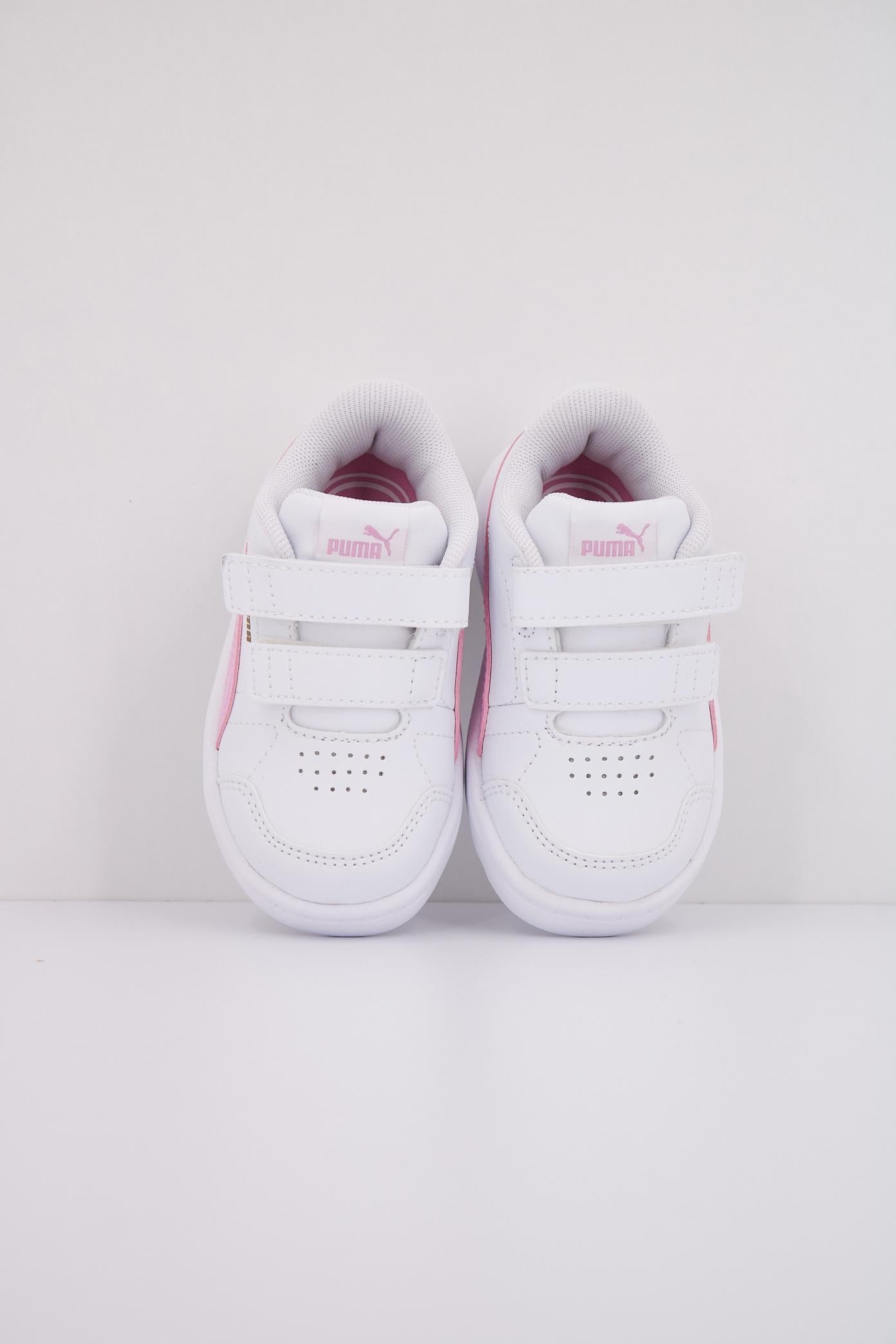 PUMA EVOLVE COURT V INF en color BLANCO (3)