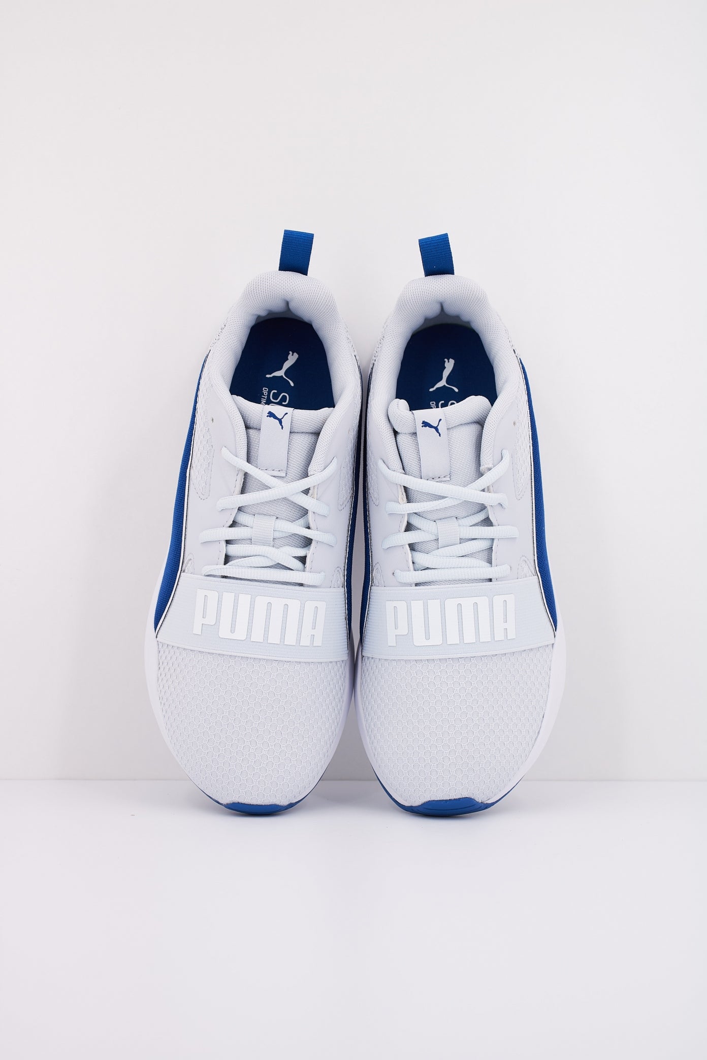 PUMA WIRED RUN PURE en color GRIS (3)