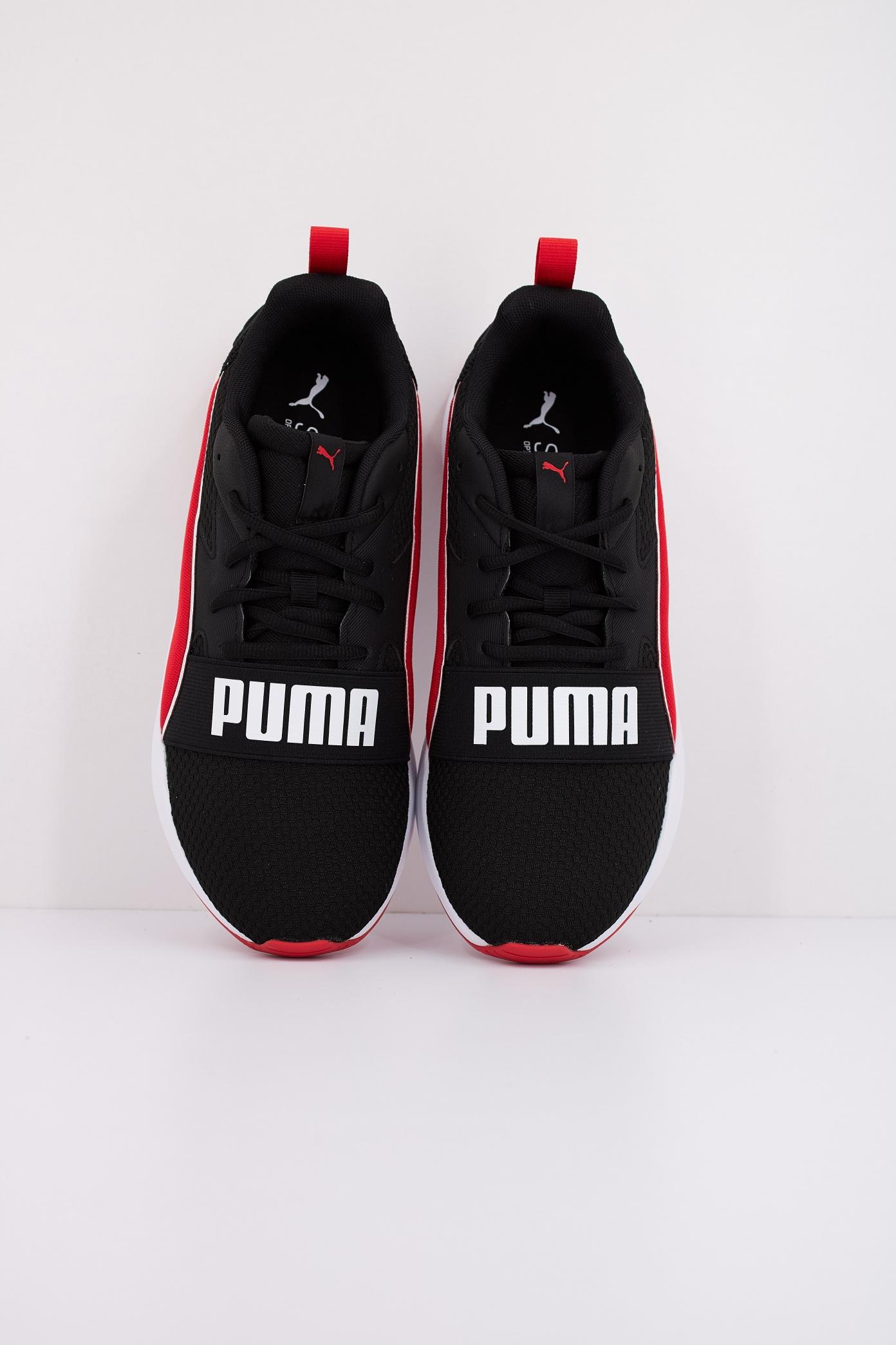 PUMA WIRED RUN PURE en color NEGRO (3)