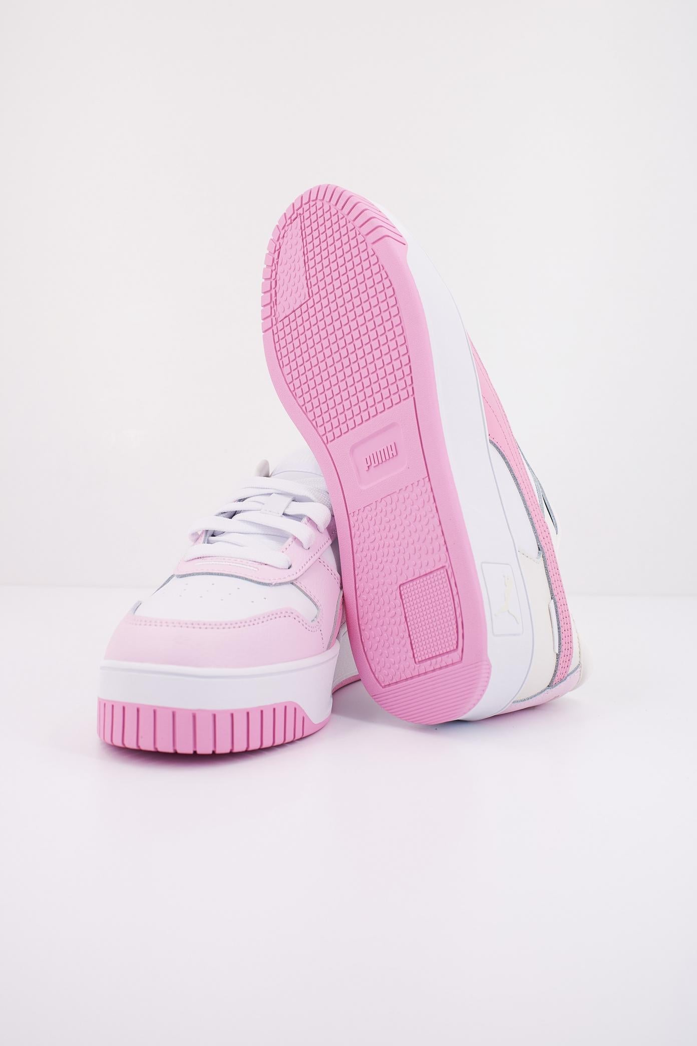 PUMA CARINA STREET en color BLANCO (5)