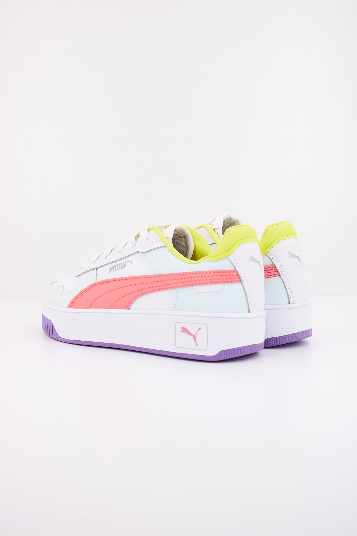 PUMA CARINA STREET en color BLANCO (4)