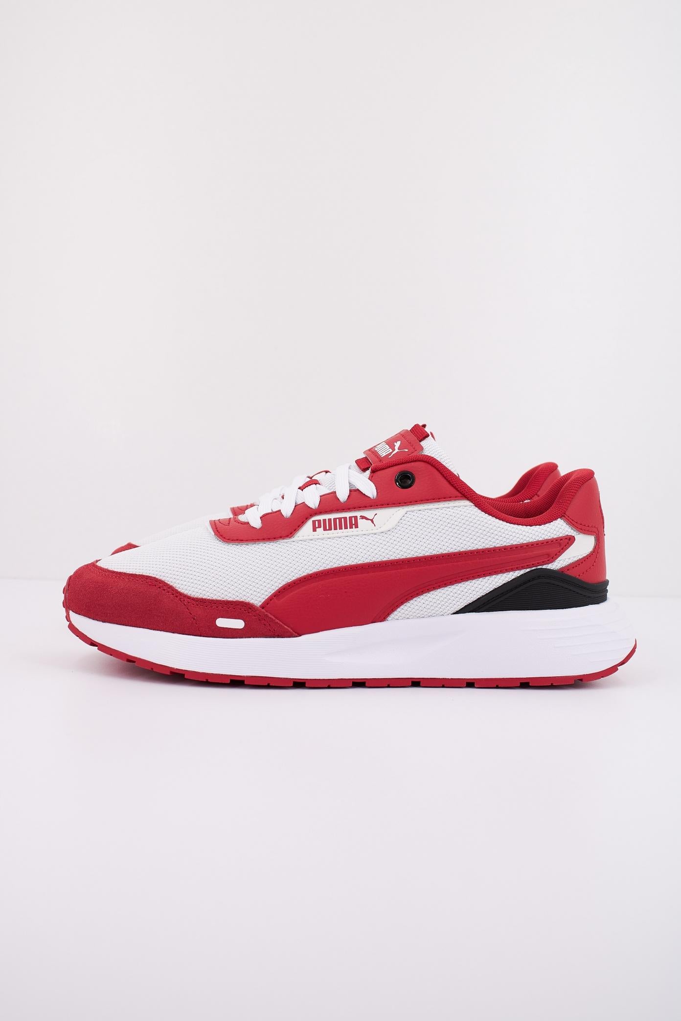PUMA RUNTAMED PLUS en color BLANCO (1)