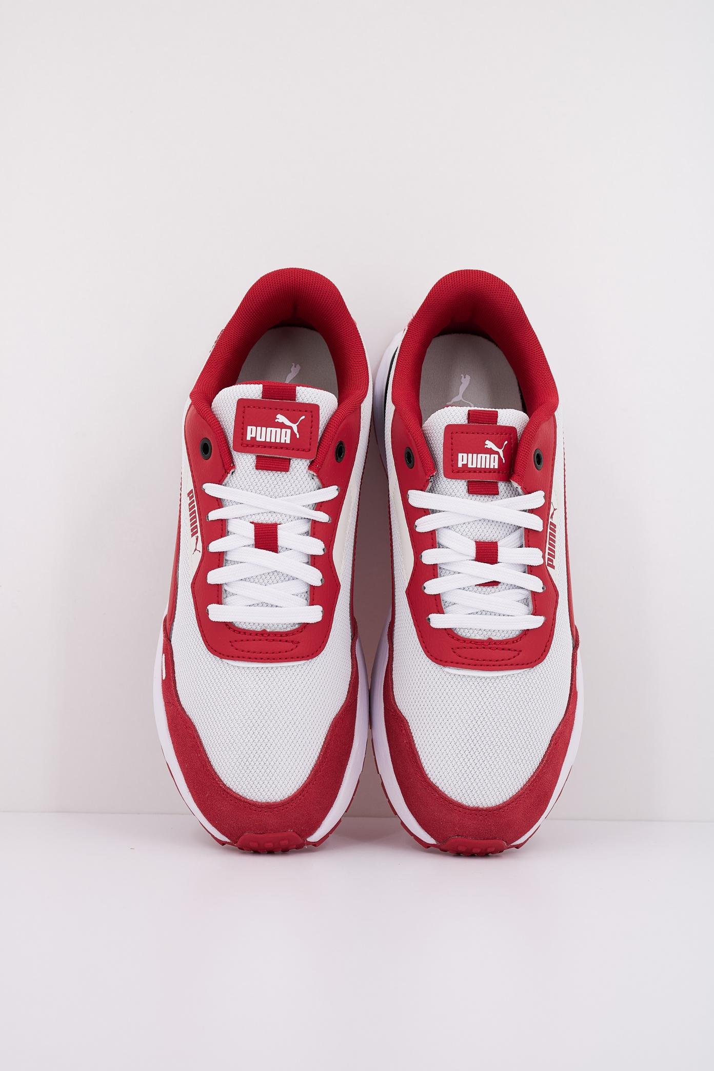 PUMA RUNTAMED PLUS en color BLANCO (3)
