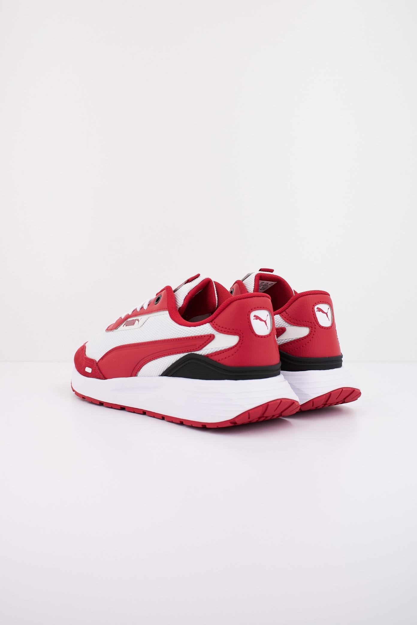 PUMA RUNTAMED PLUS en color BLANCO (4)
