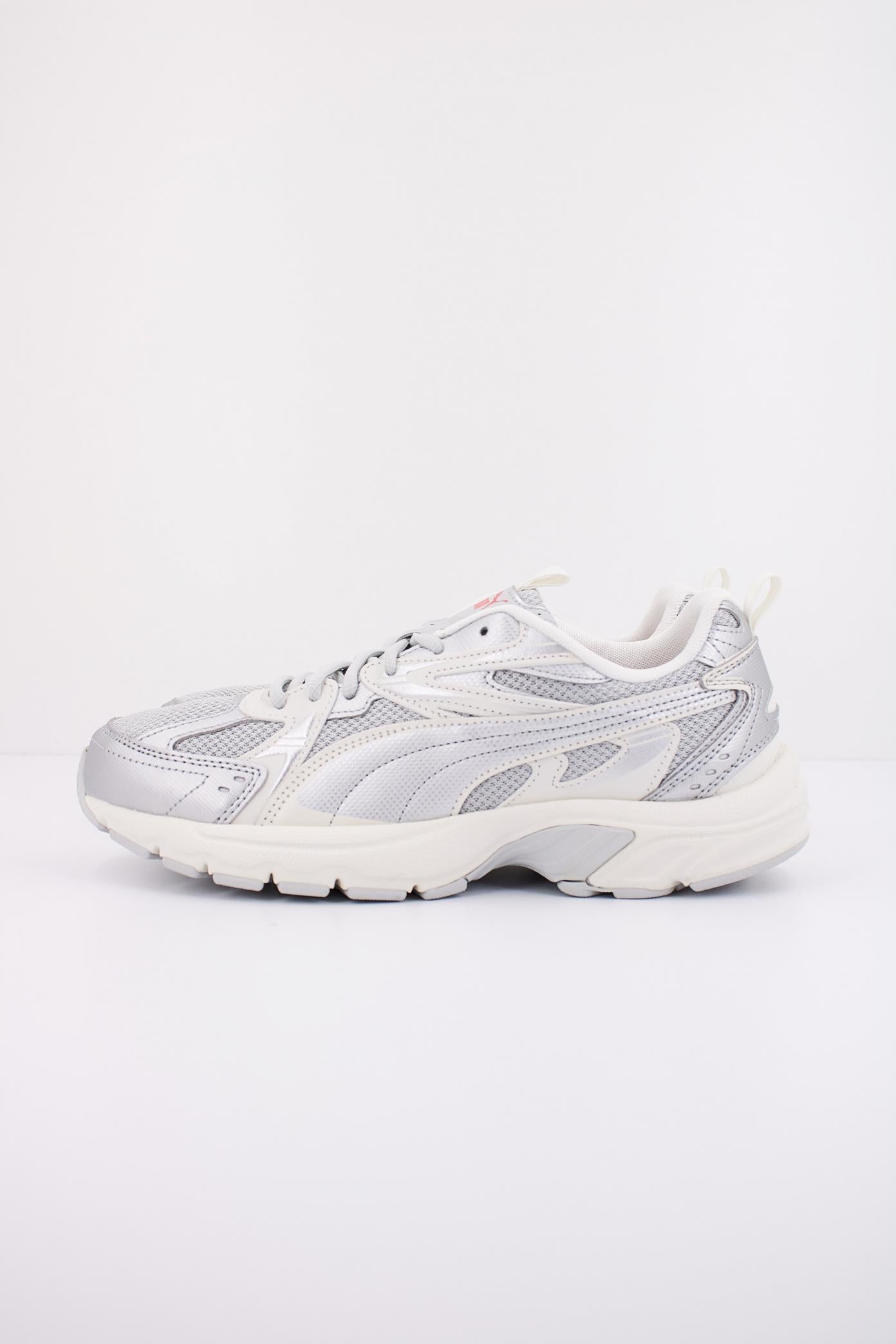 PUMA MILENIO TECH en color GRIS (1)