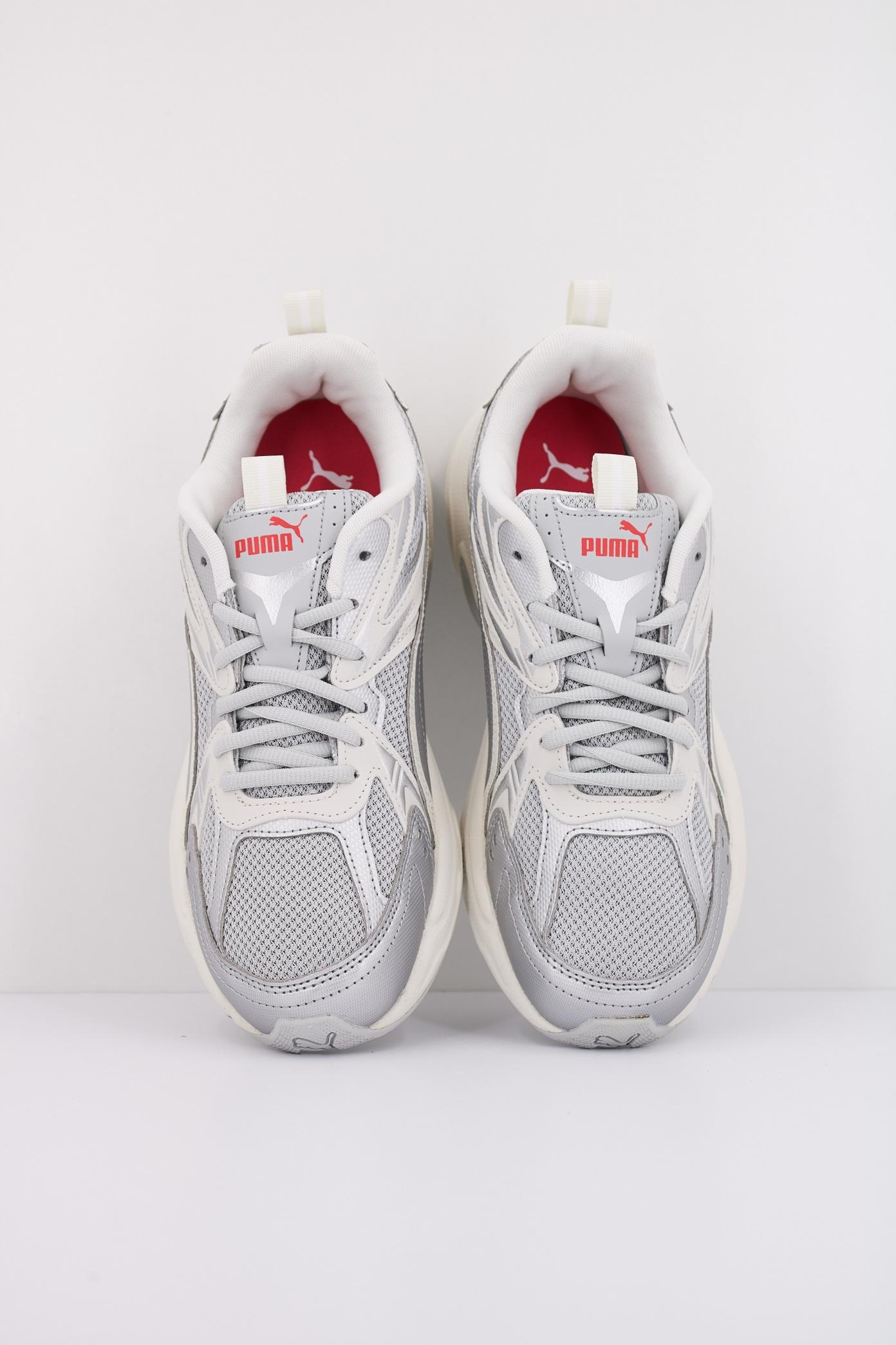 PUMA MILENIO TECH en color GRIS (3)