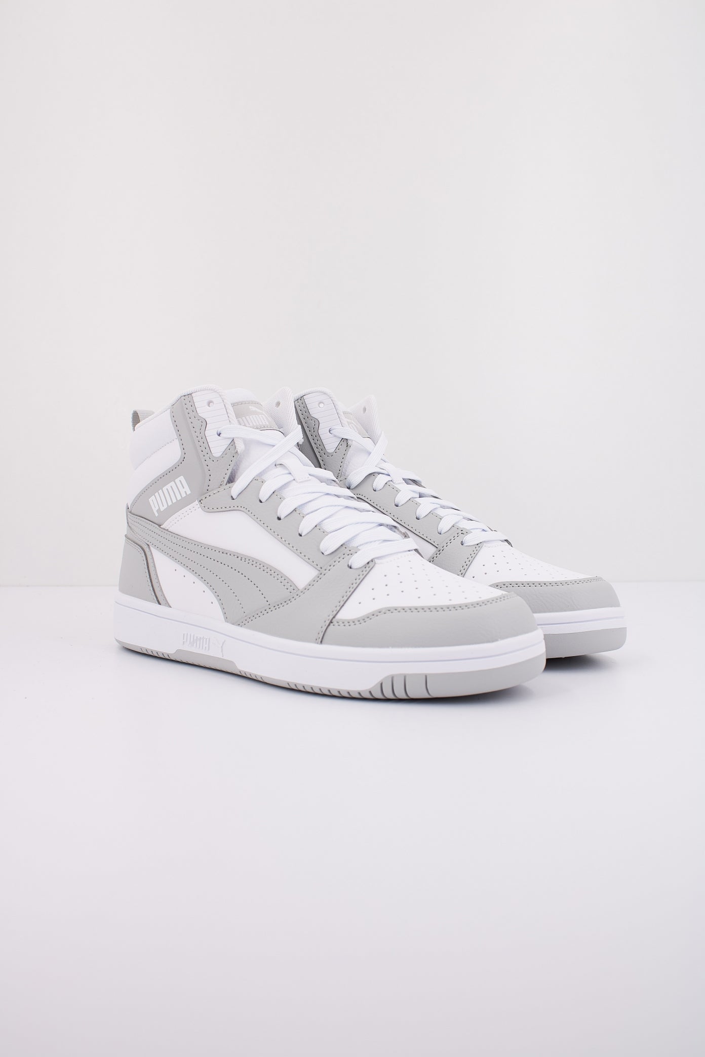 PUMA REBOUND V en color BLANCO (2)