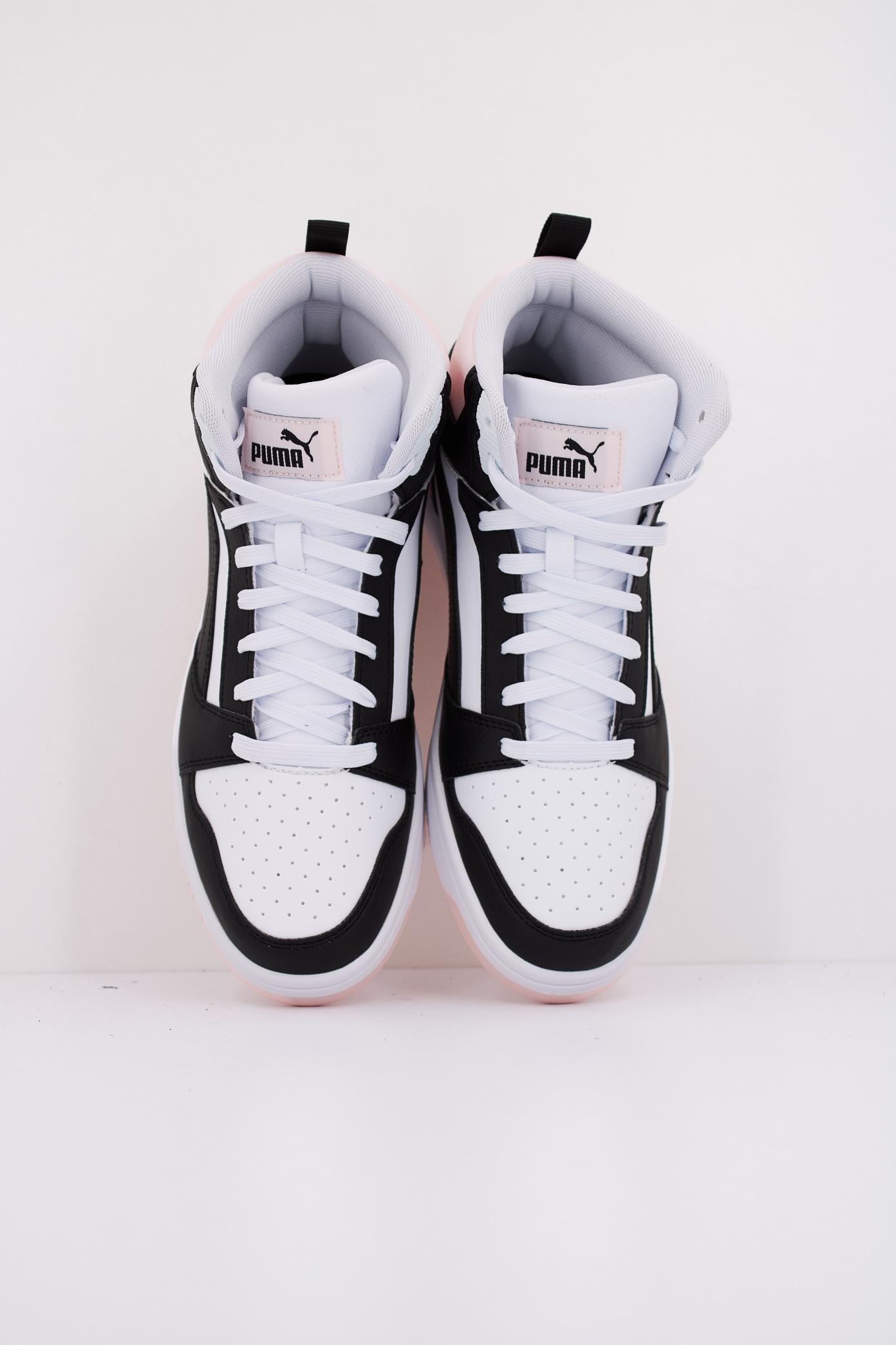 PUMA REBOUND V en color ROSA (3)
