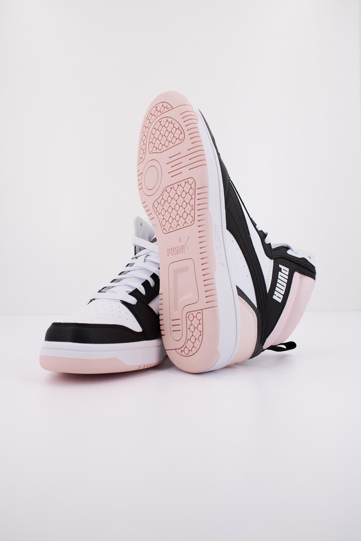 PUMA REBOUND V en color ROSA (5)